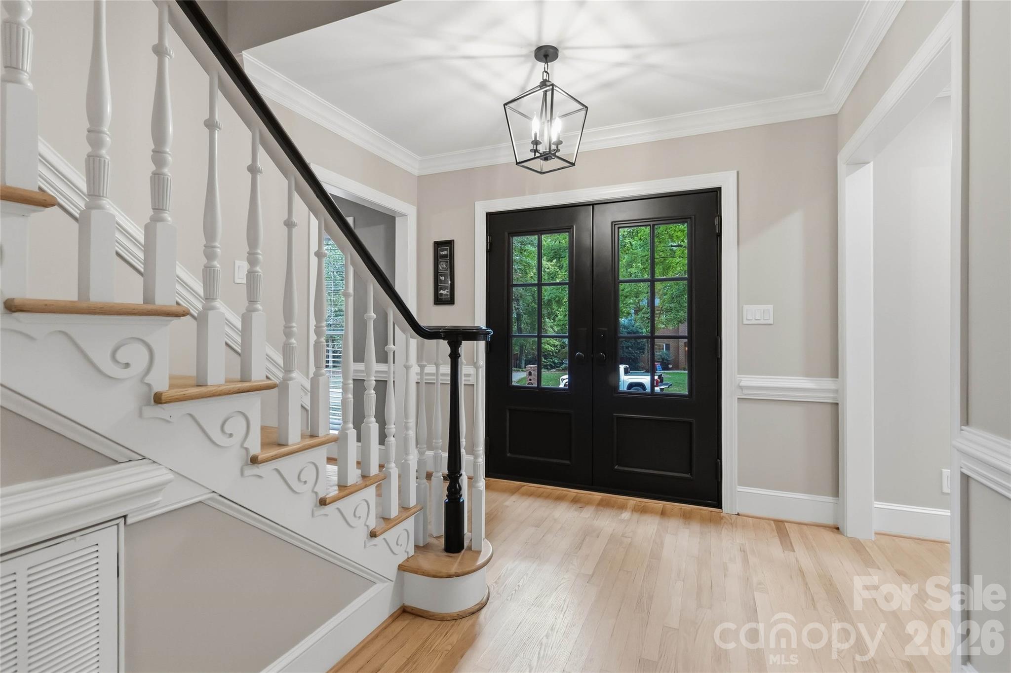 Single Family Residence at 9414 Tillot Drive, Matthews, photo 5 of 39