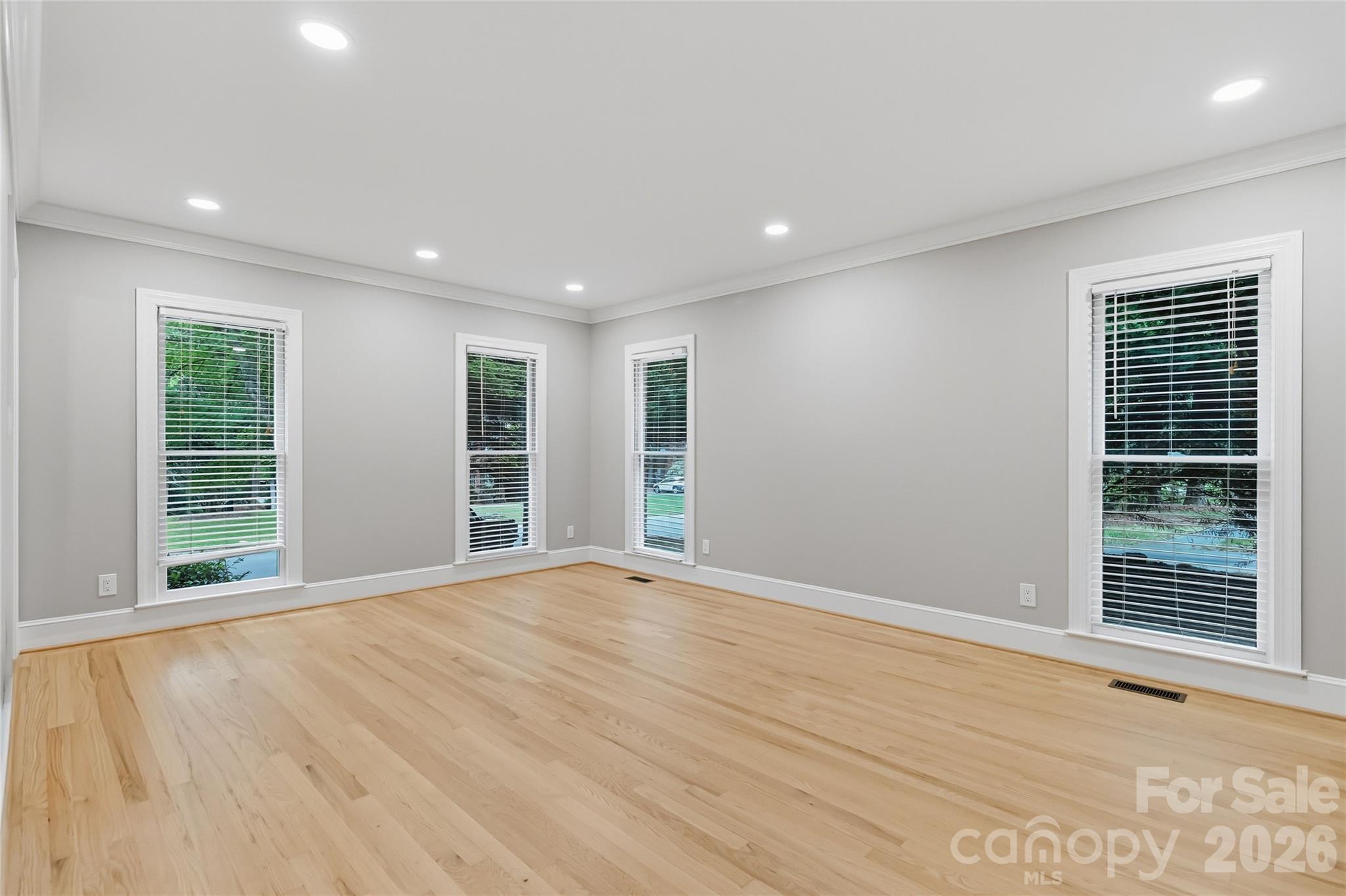 Single Family Residence at 9414 Tillot Drive, Matthews, photo 8 of 39