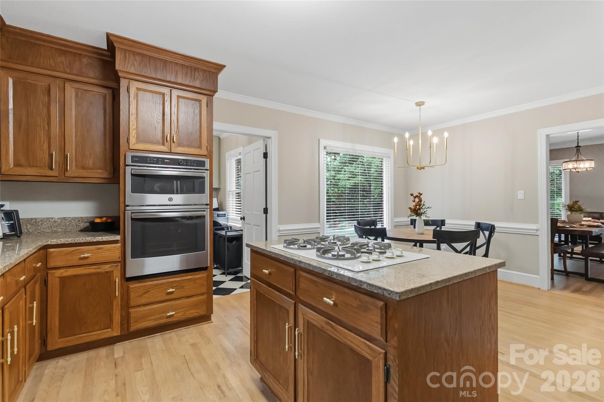 Single Family Residence at 9414 Tillot Drive, Matthews, photo 10 of 39