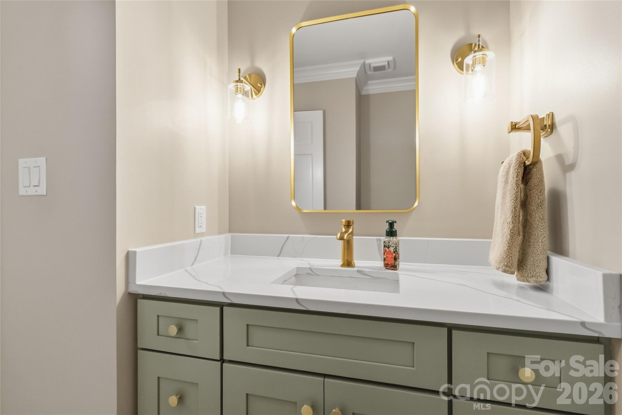 Single Family Residence at 9414 Tillot Drive, Matthews, photo 17 of 39