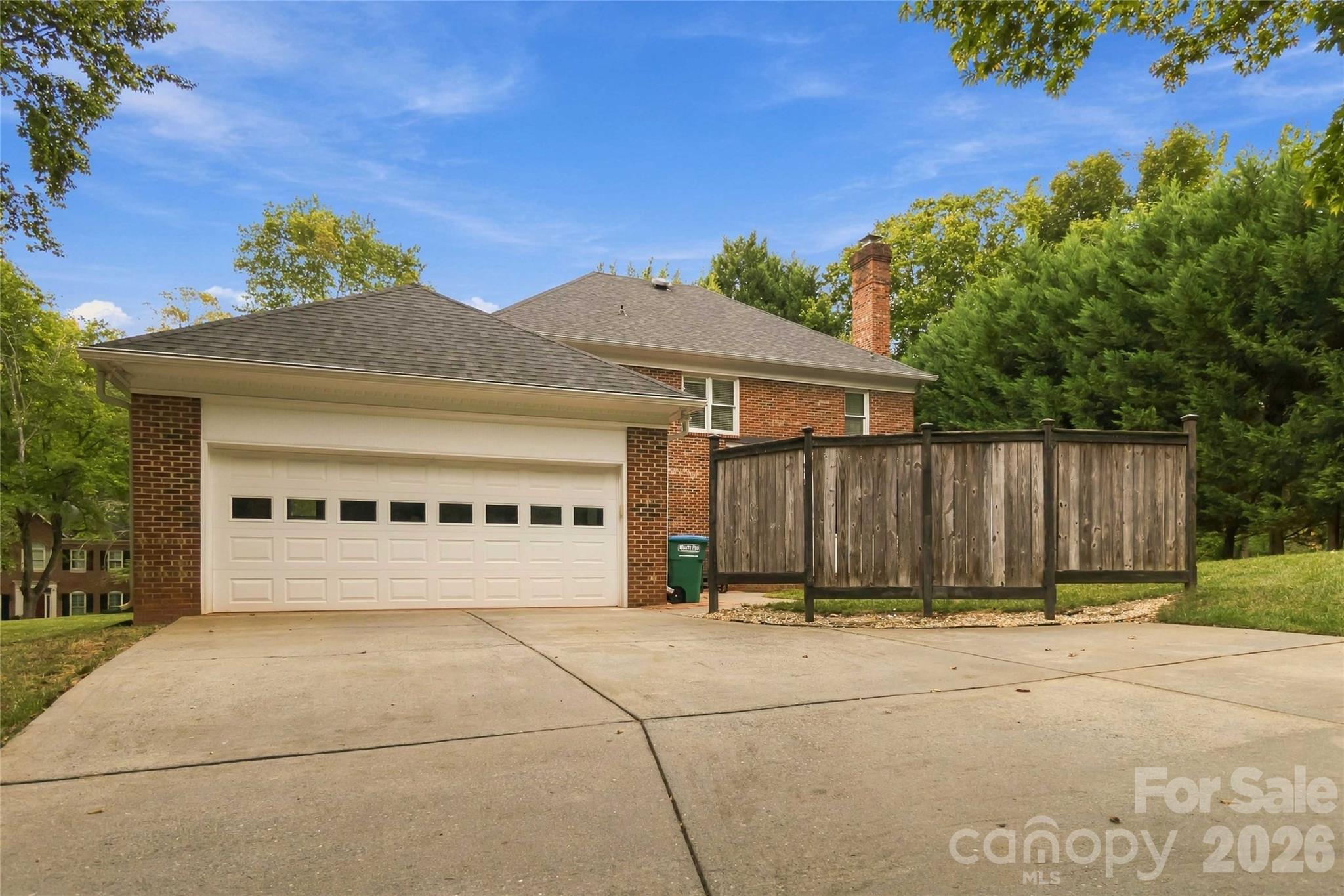 Single Family Residence at 9414 Tillot Drive, Matthews, photo 34 of 39
