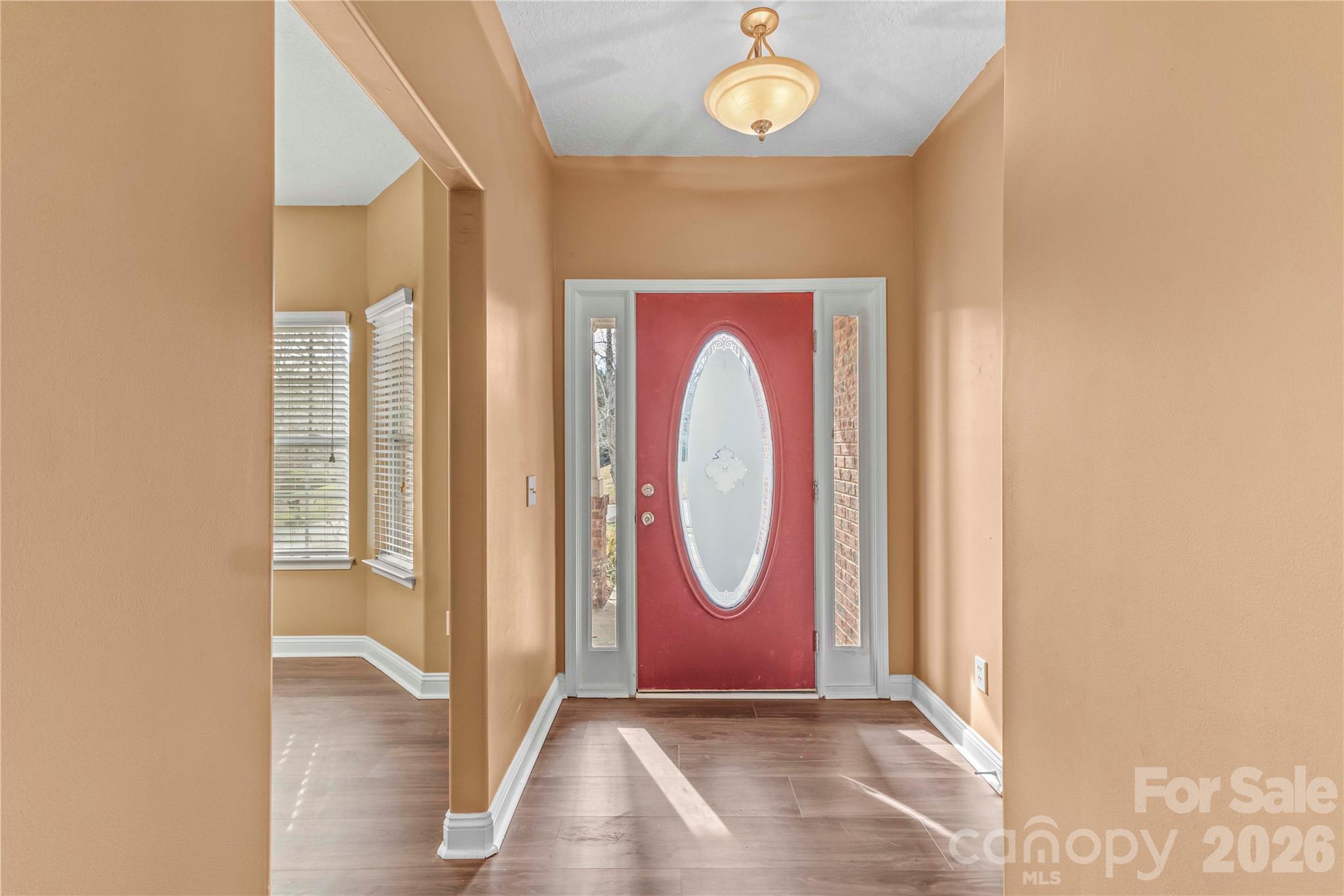 Single Family Residence at 2532 Glyncastle Way, Gastonia, photo 6 of 40