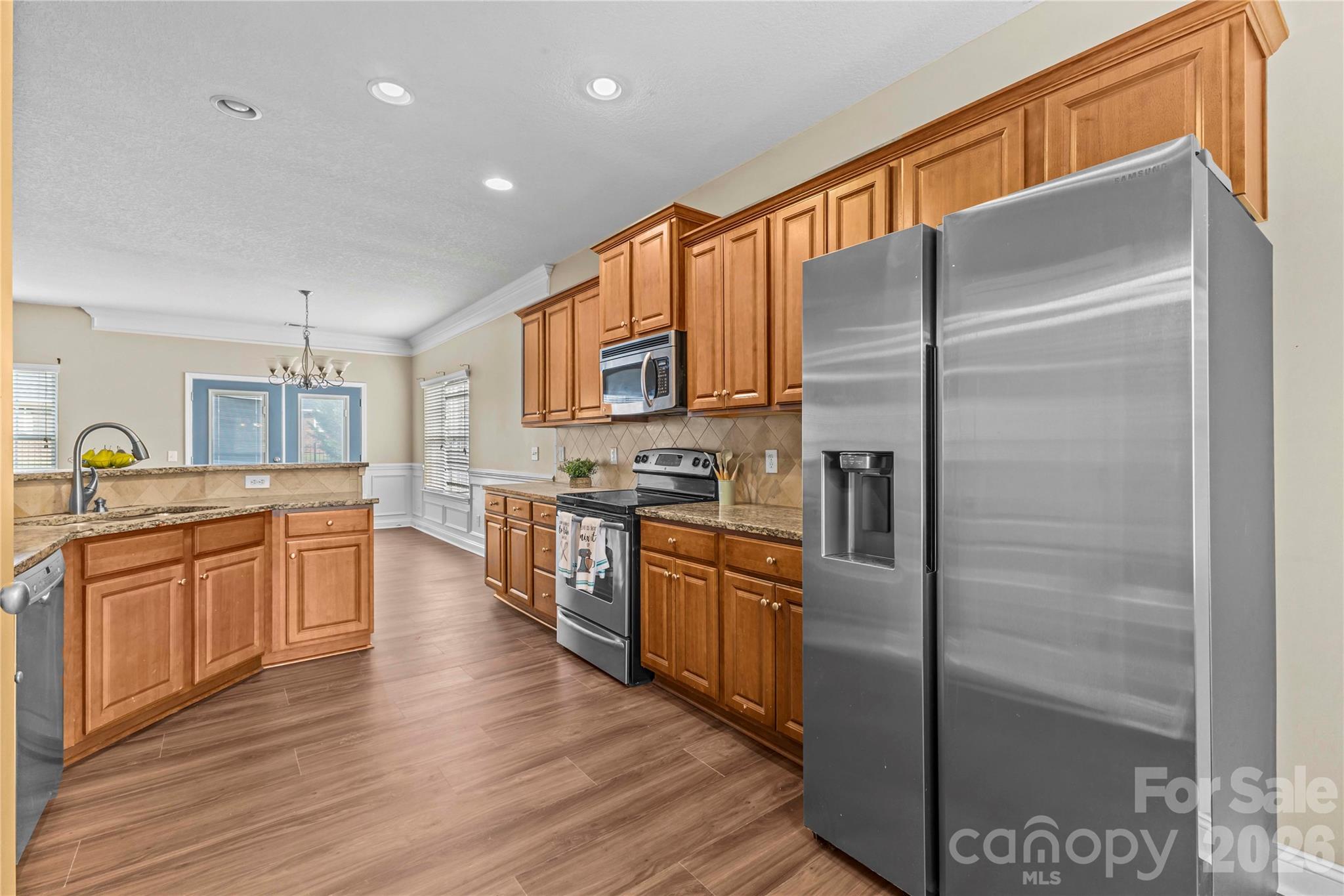 Single Family Residence at 2532 Glyncastle Way, Gastonia, photo 8 of 40