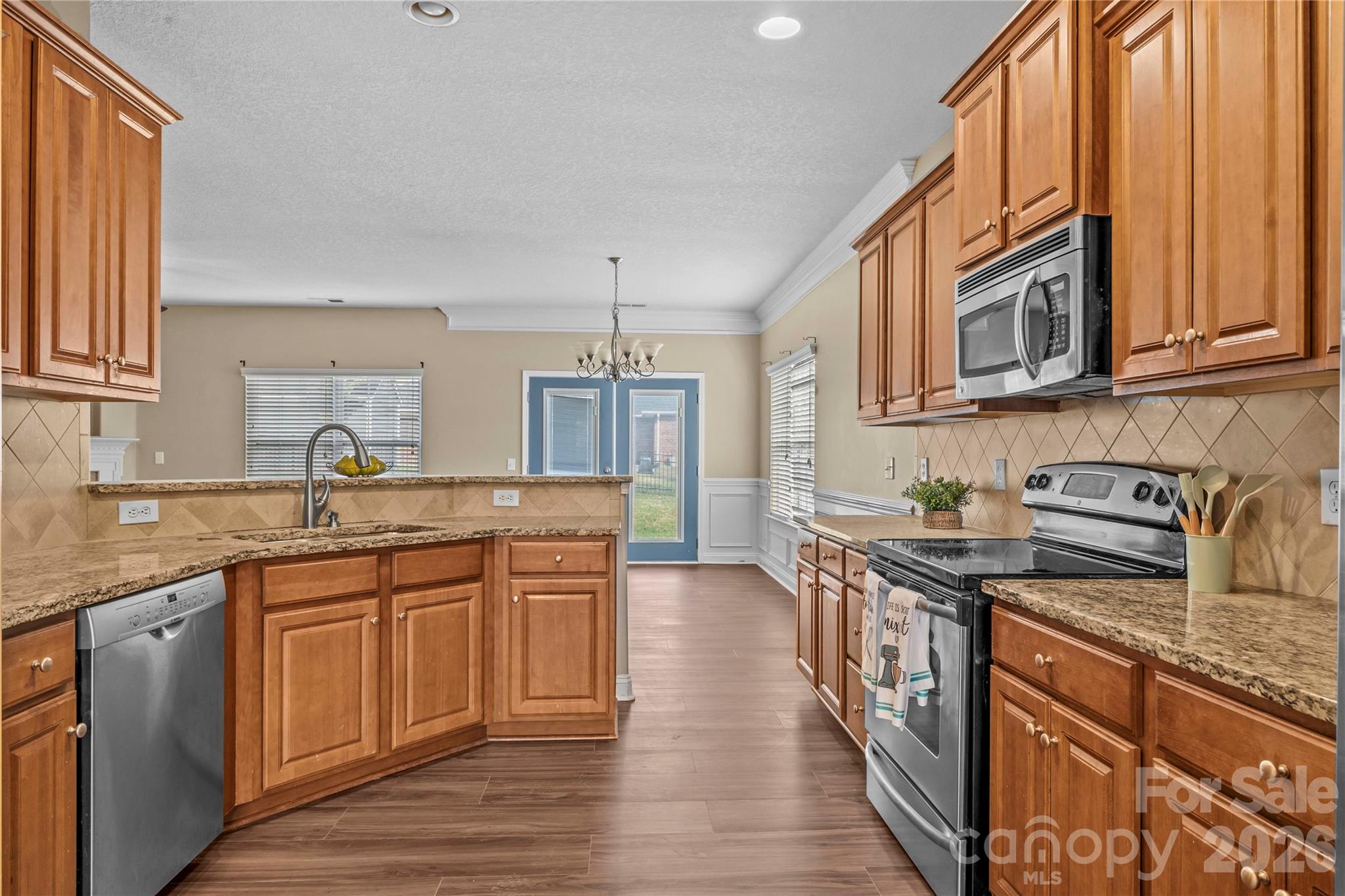 Single Family Residence at 2532 Glyncastle Way, Gastonia, photo 9 of 40