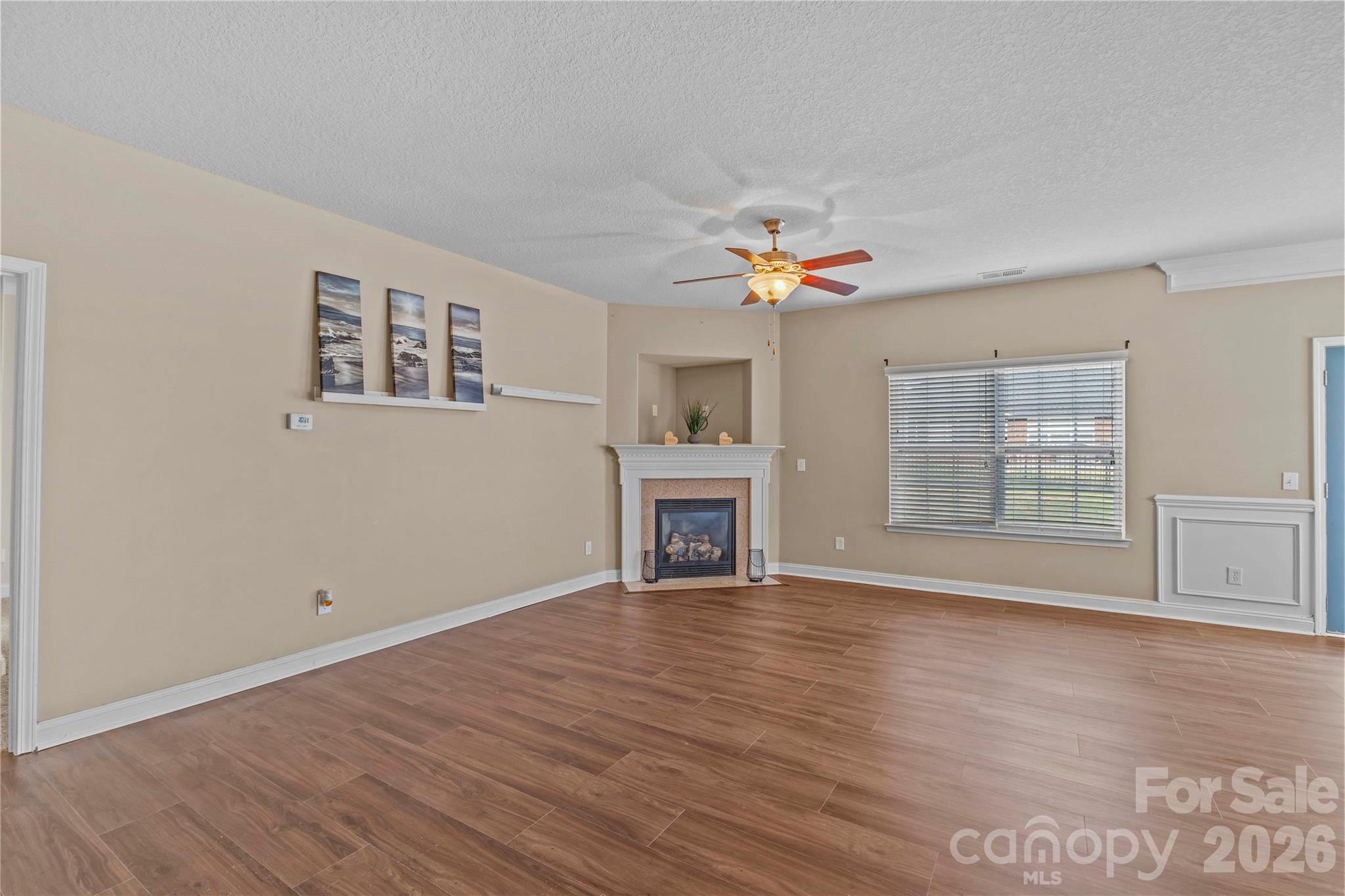 Single Family Residence at 2532 Glyncastle Way, Gastonia, photo 15 of 40