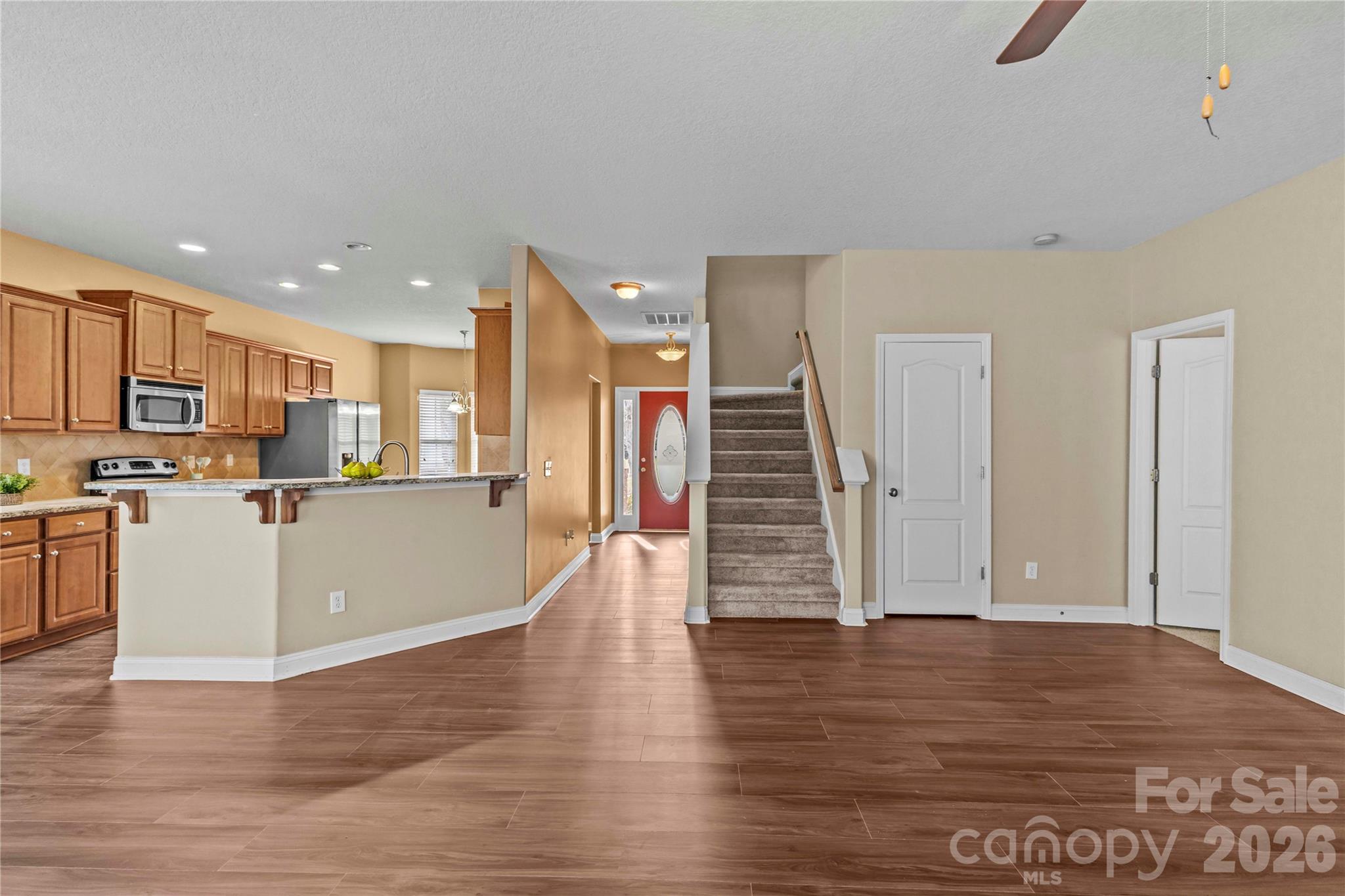 Single Family Residence at 2532 Glyncastle Way, Gastonia, photo 17 of 40