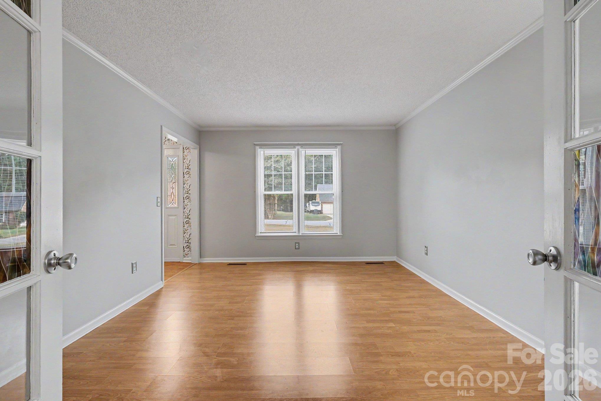 Single Family Residence at 1312 Bennington Drive NW, Concord, photo 10 of 38