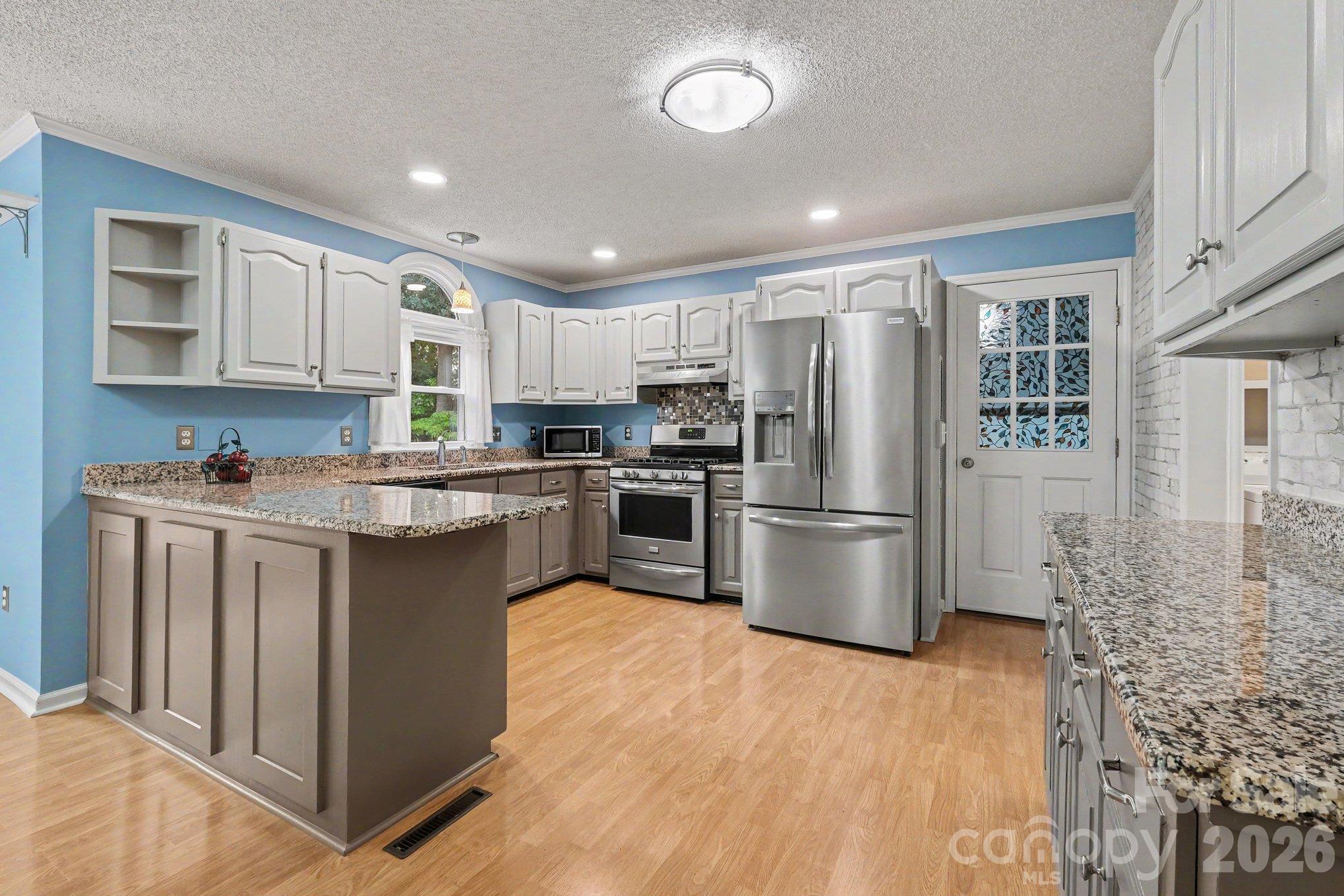 Single Family Residence at 1312 Bennington Drive NW, Concord, photo 15 of 38