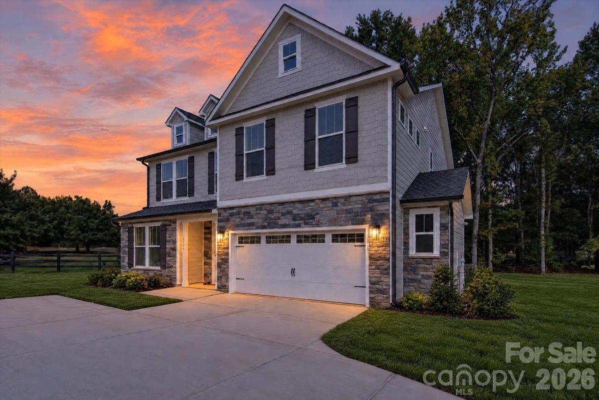 Single Family Residence at 4919 Potter Road, Matthews, photo 2 of 46