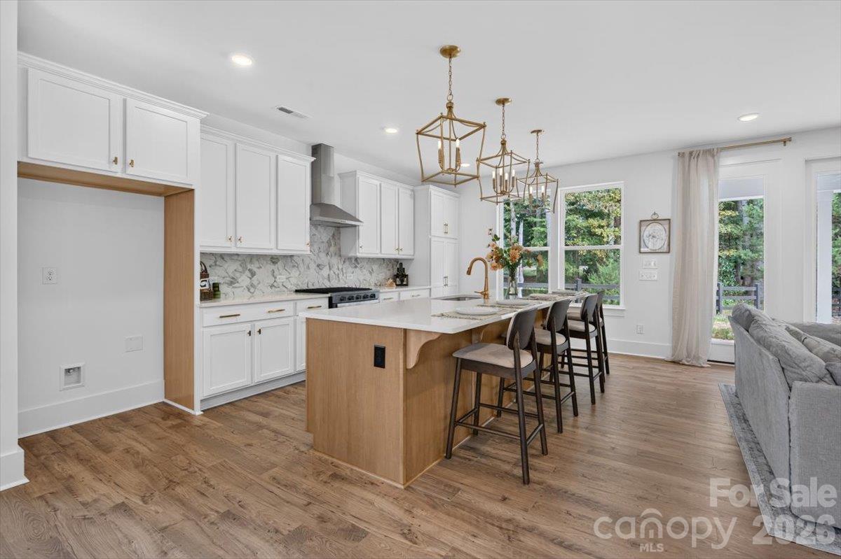 Single Family Residence at 4919 Potter Road, Matthews, photo 5 of 46