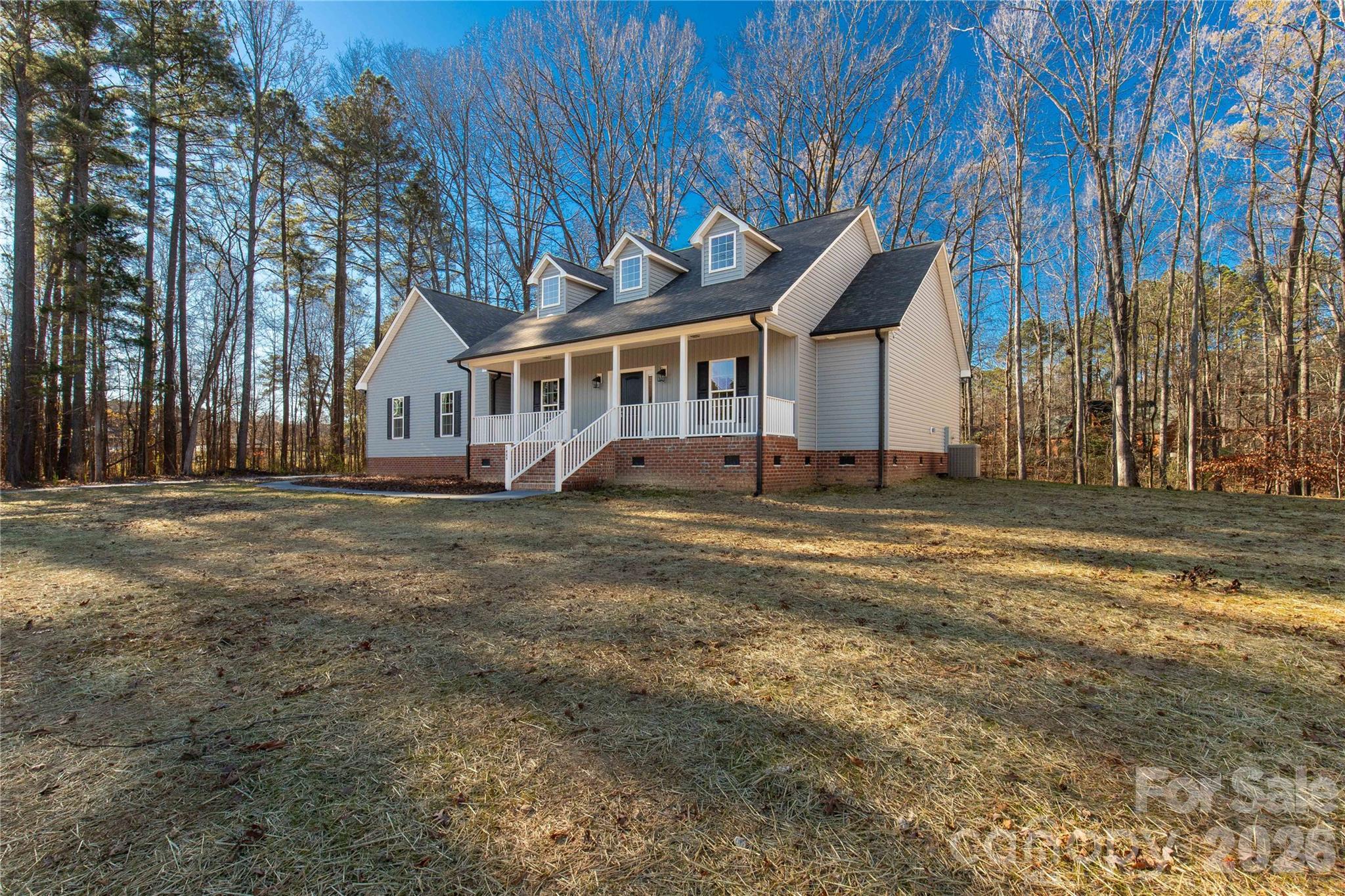 Single Family Residence at 1489 Paraham Road S, York, photo 3 of 45