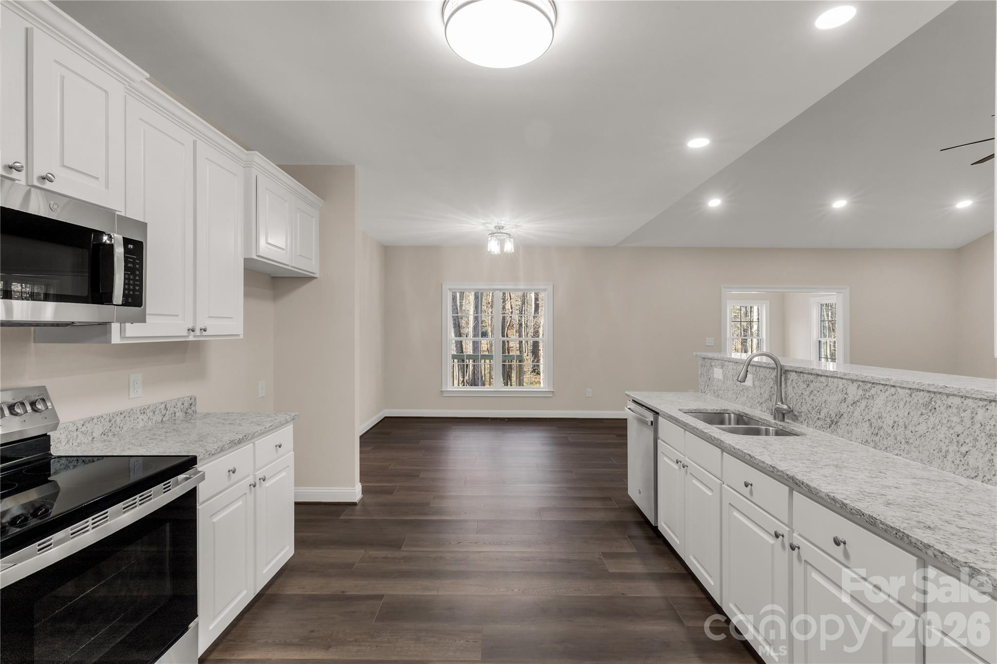 Single Family Residence at 1489 Paraham Road S, York, photo 14 of 45
