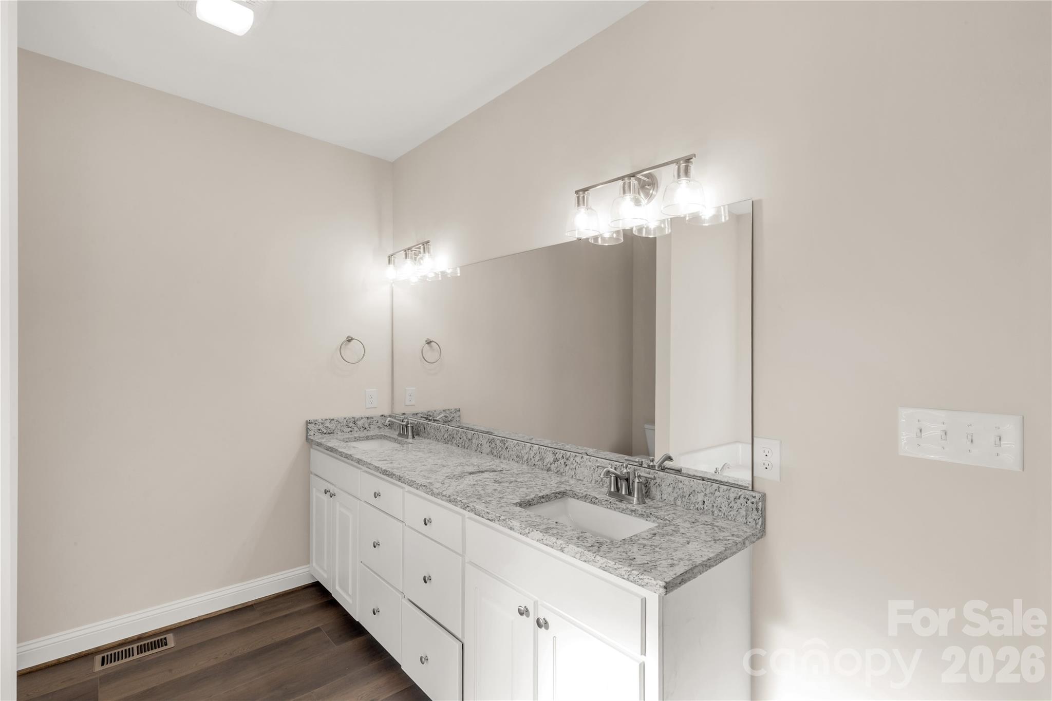 Single Family Residence at 1489 Paraham Road S, York, photo 21 of 45