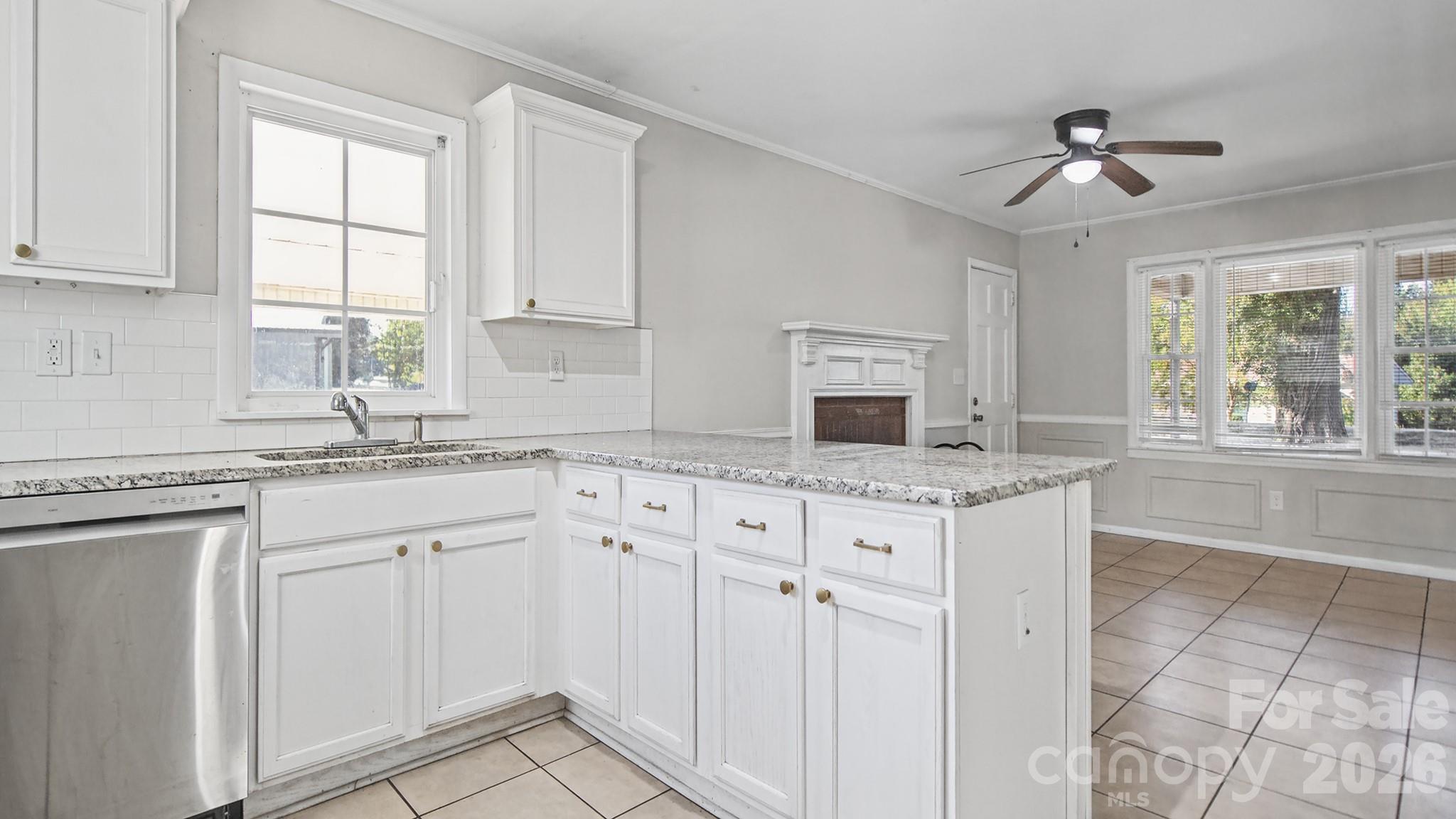 Single Family Residence at 1002 Ramseur Road, Bessemer City, photo 6 of 41