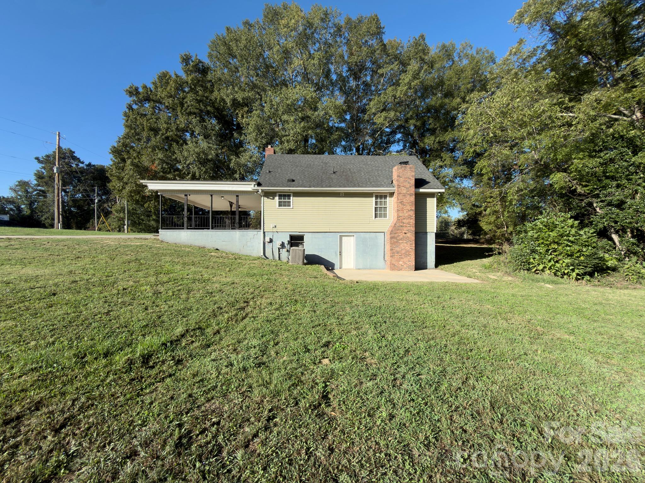 Single Family Residence at 1002 Ramseur Road, Bessemer City, photo 36 of 41