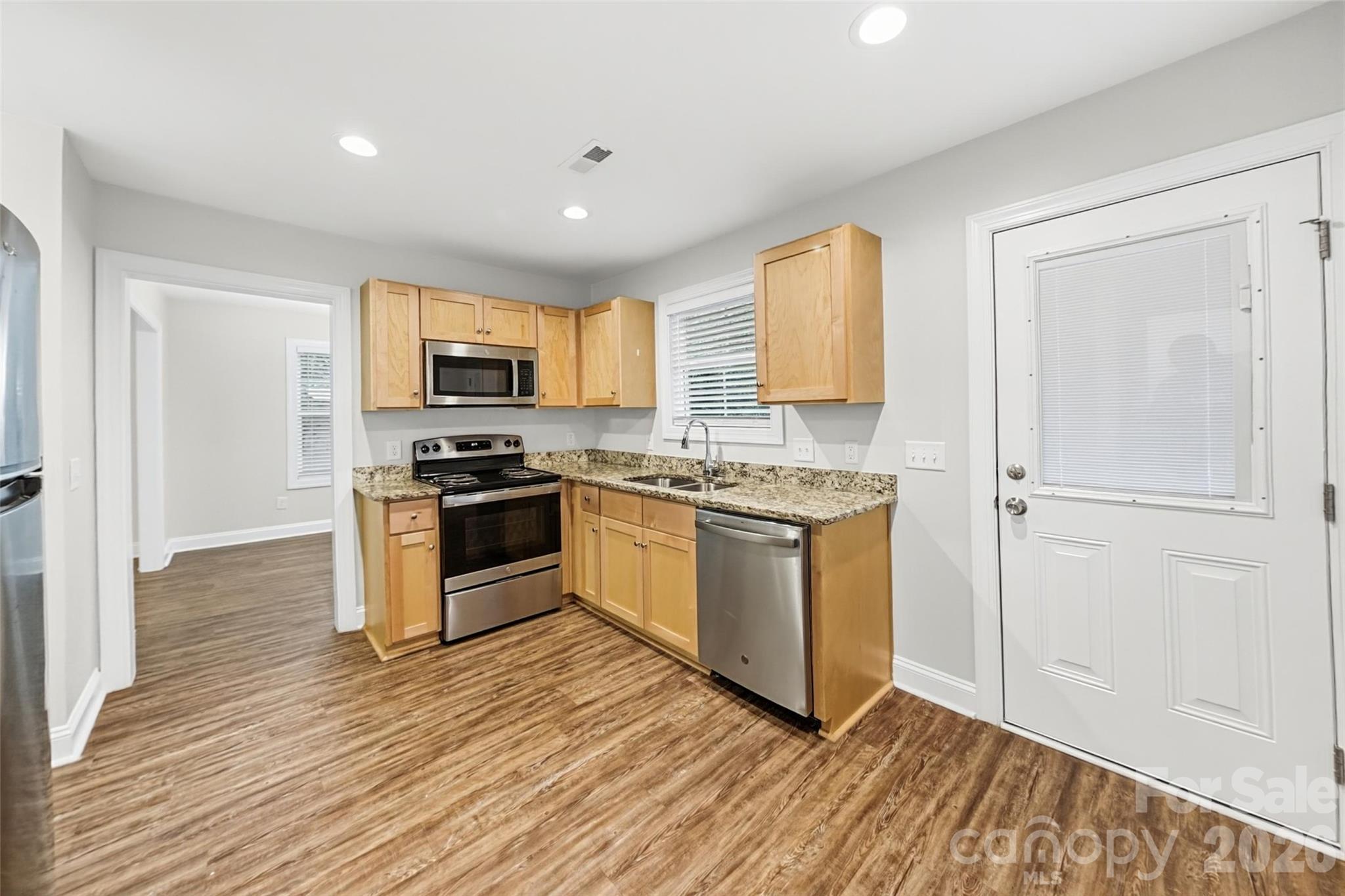 Single Family Residence at 1037 Gaither Place, Concord, photo 7 of 18