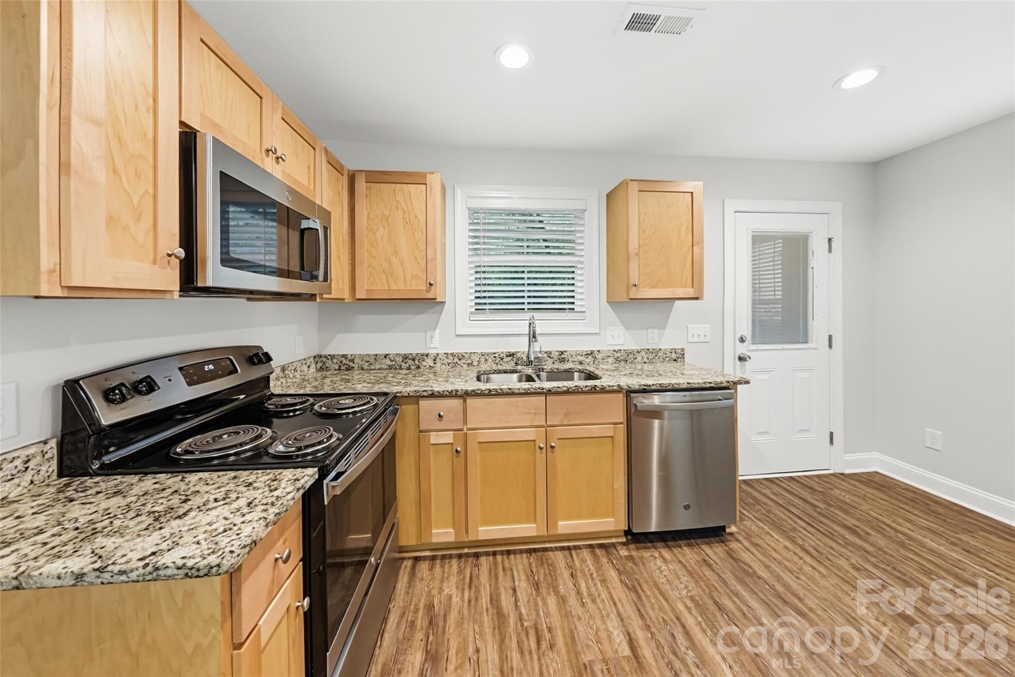 Single Family Residence at 1037 Gaither Place, Concord, photo 8 of 18