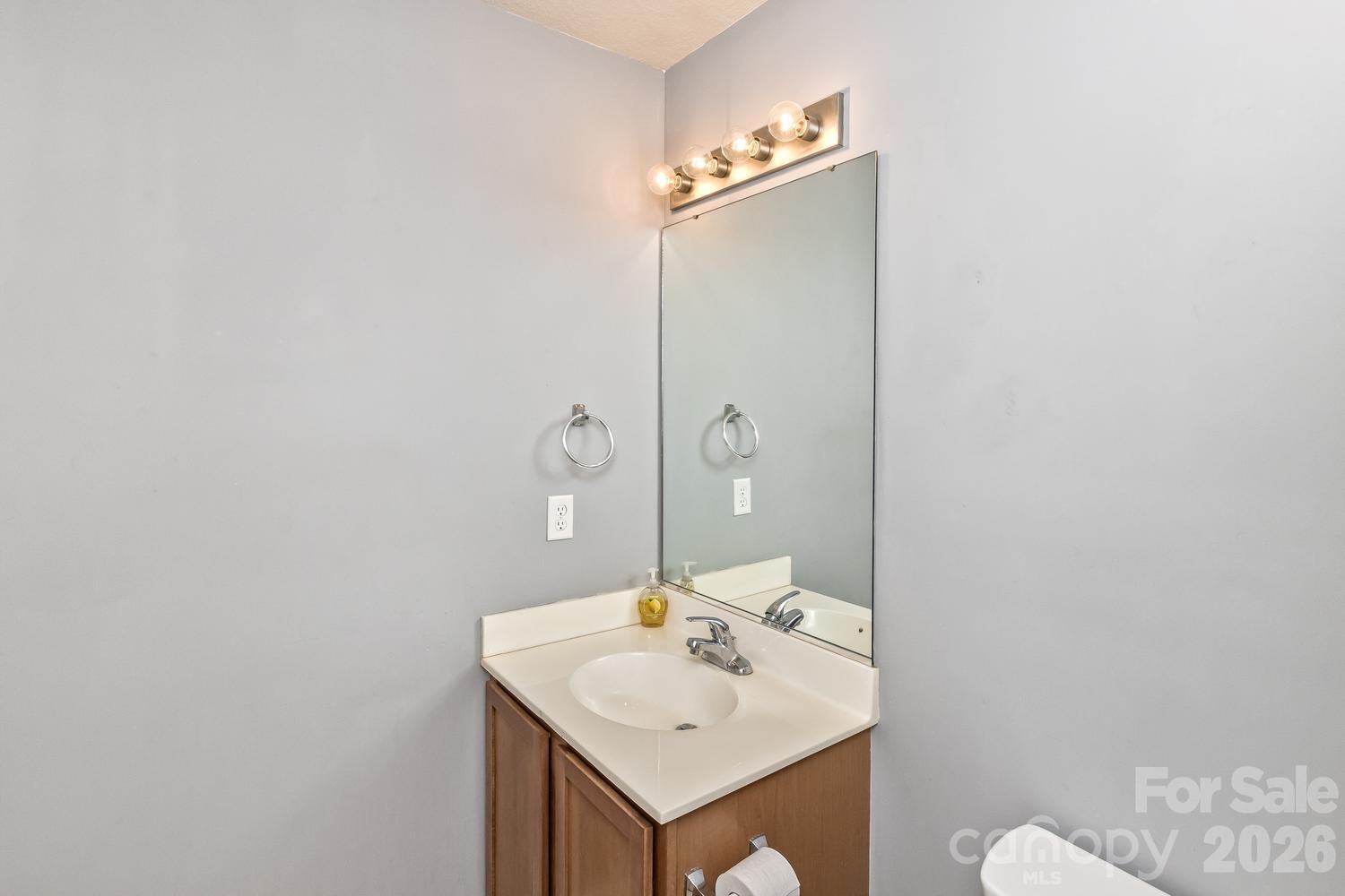 Upstairs hall full bath - 5 Lilac Fields Way, Arden