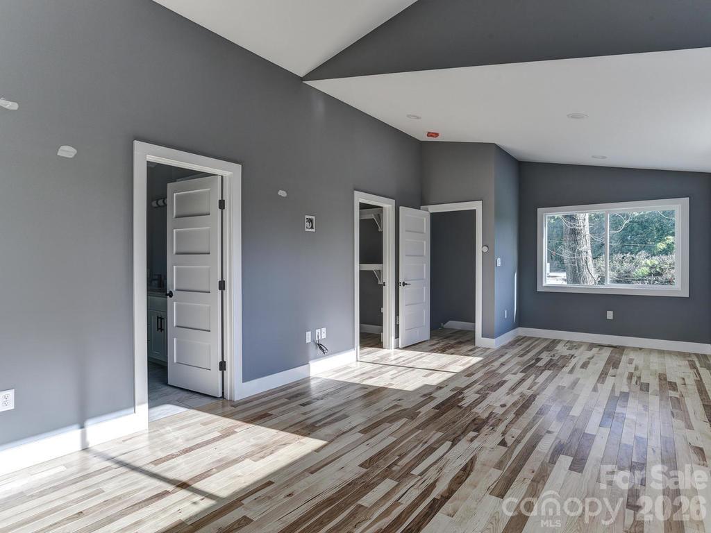 Top floor Primary Bedroom - 21 Wilmington Street, Asheville