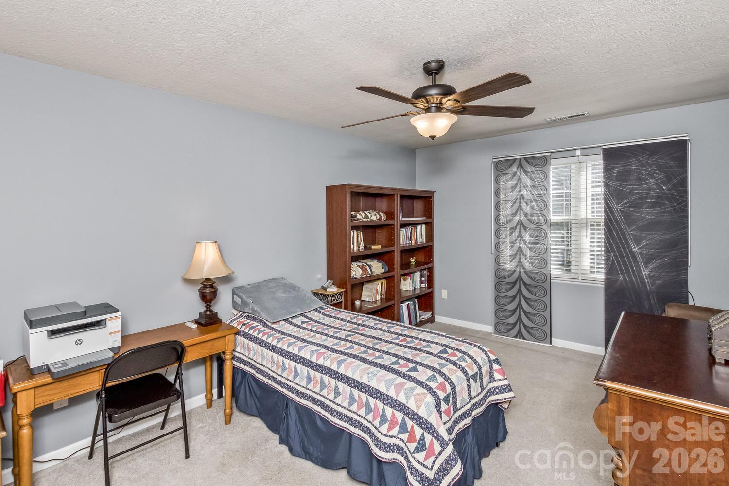 Bedroom 3 with double windows - 5 Lilac Fields Way, Arden