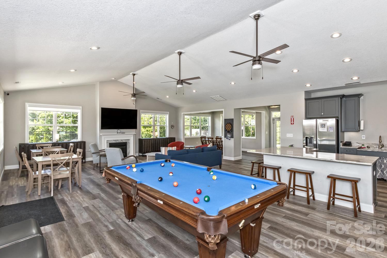 Clubhouse Pool Table waiting on the pool club - 5 Lilac Fields Way, Arden