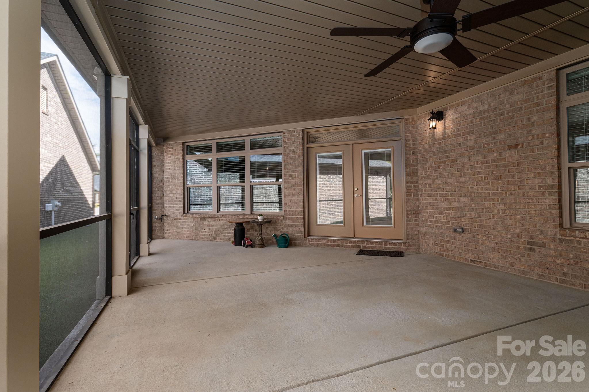 Screened in porch - 314 Lifestyle Court, Gastonia