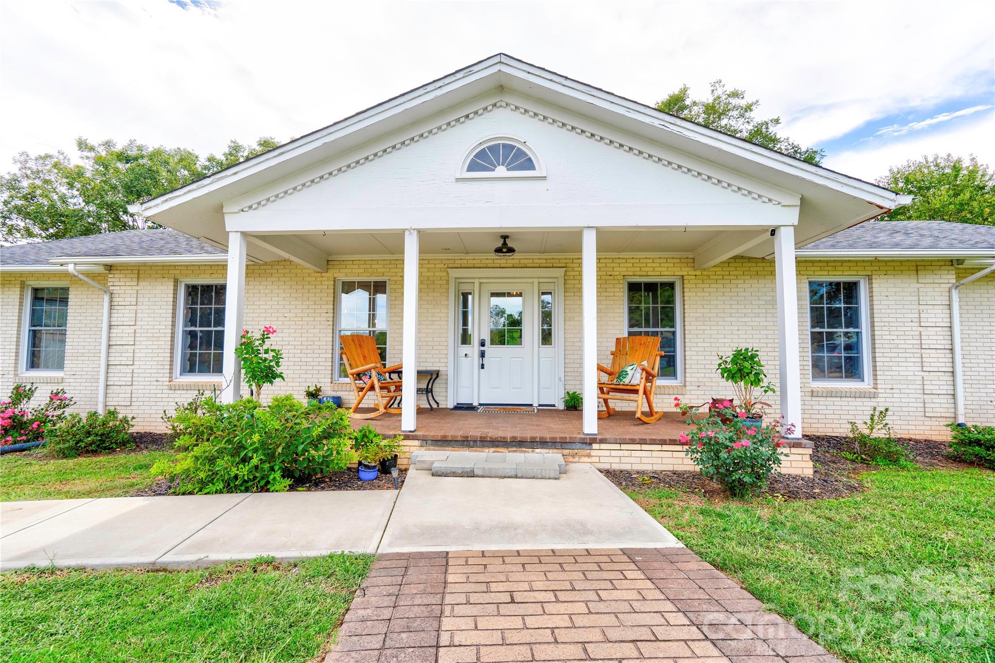 Covered Front Porch - 129 Church View Drive, Lawndale