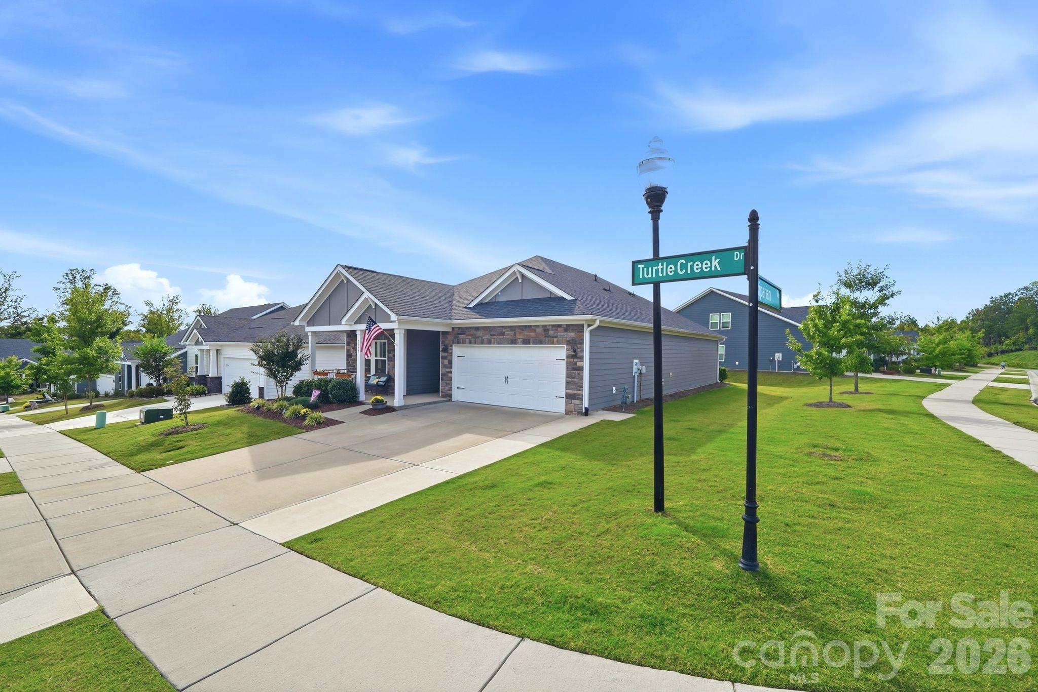 Large corner lot - 5379 Turtle Creek Drive, Denver