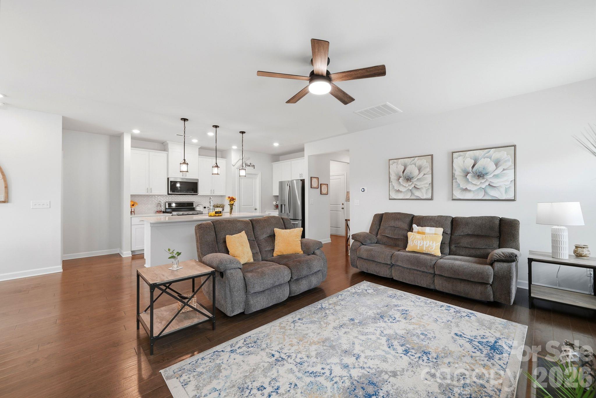 Single Family Residence at 5379 Turtle Creek Drive, Denver, photo 8 of 42