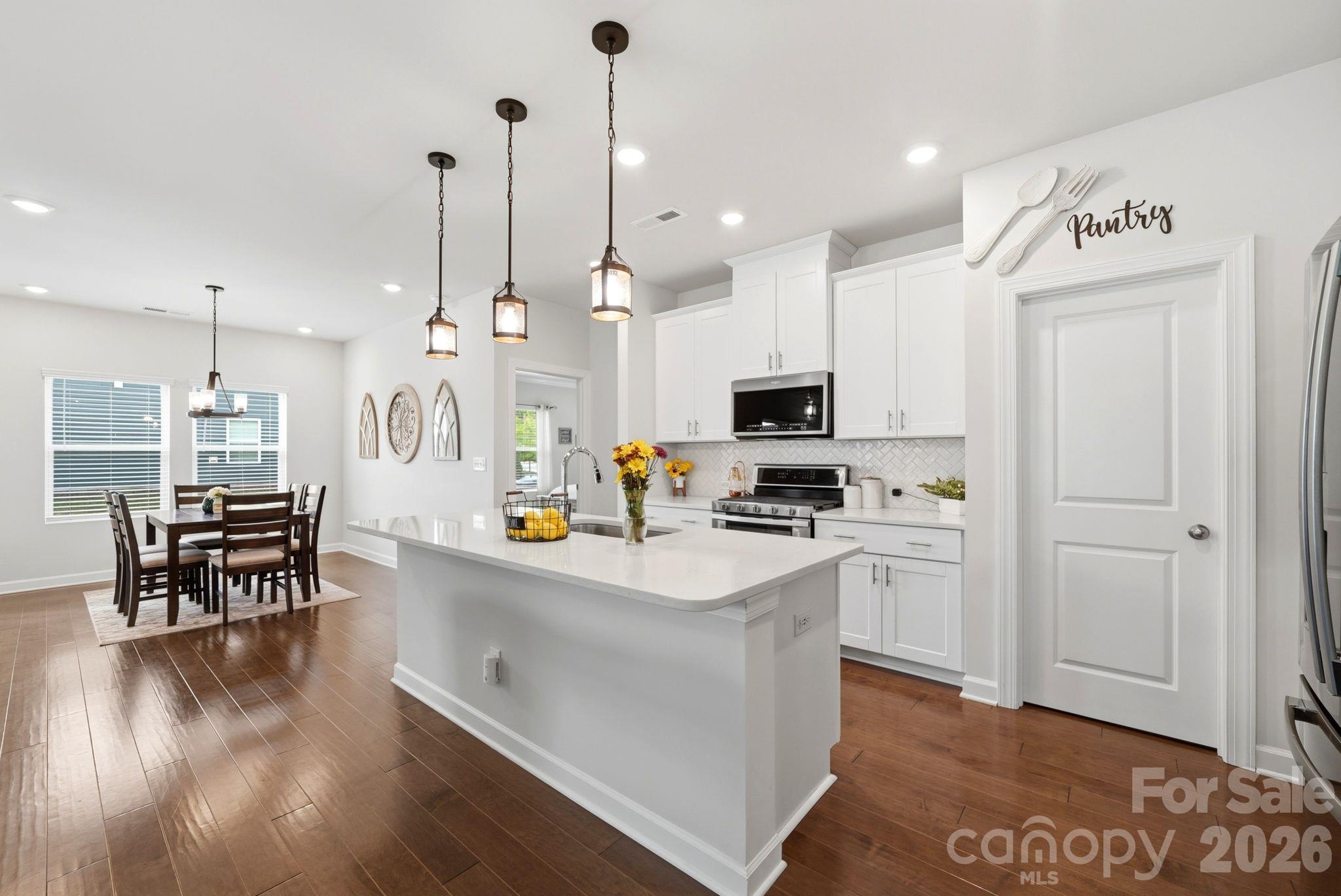 Single Family Residence at 5379 Turtle Creek Drive, Denver, photo 9 of 42