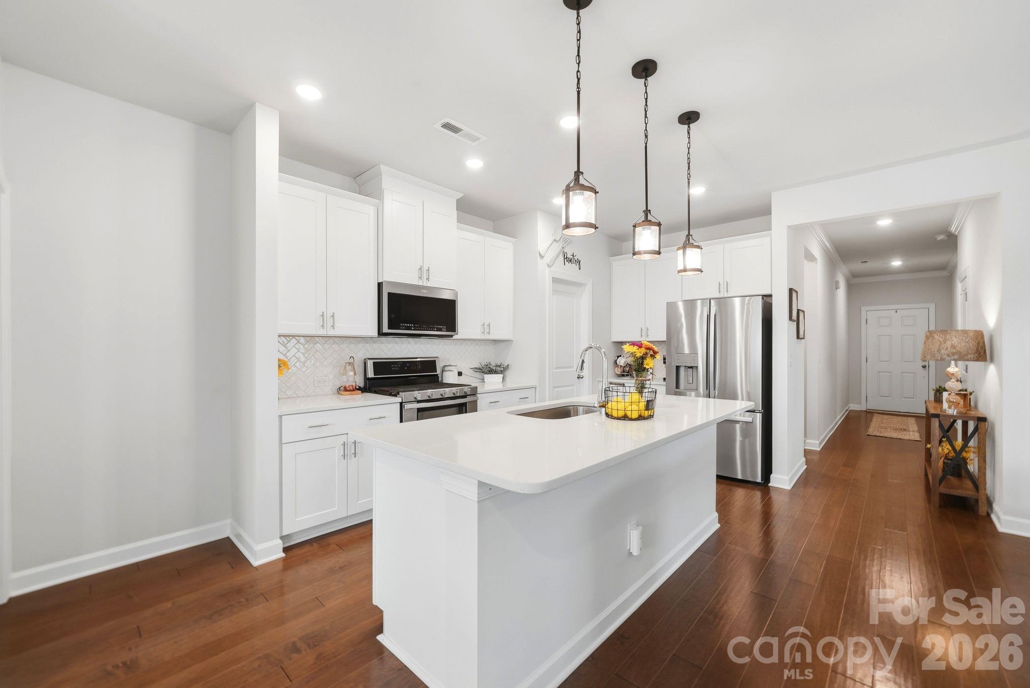 Refrigerator included - 5379 Turtle Creek Drive, Denver