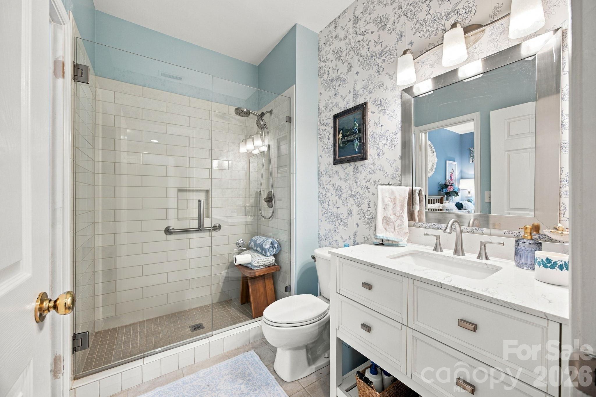 Full Bath on Main - 20304 Southshore Drive, Cornelius