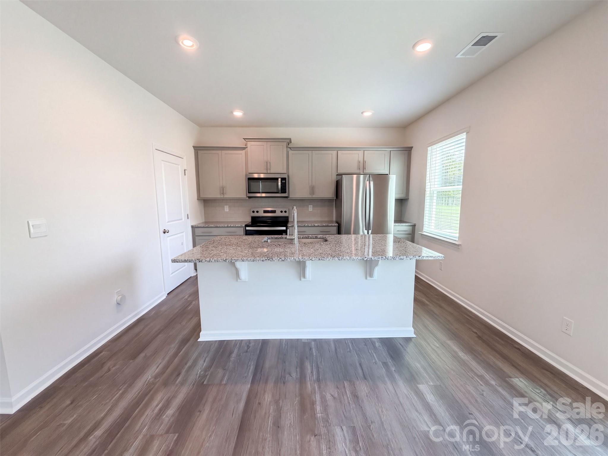 Single Family Residence at 3049 Sassafras Trail, Gastonia, photo 2 of 22