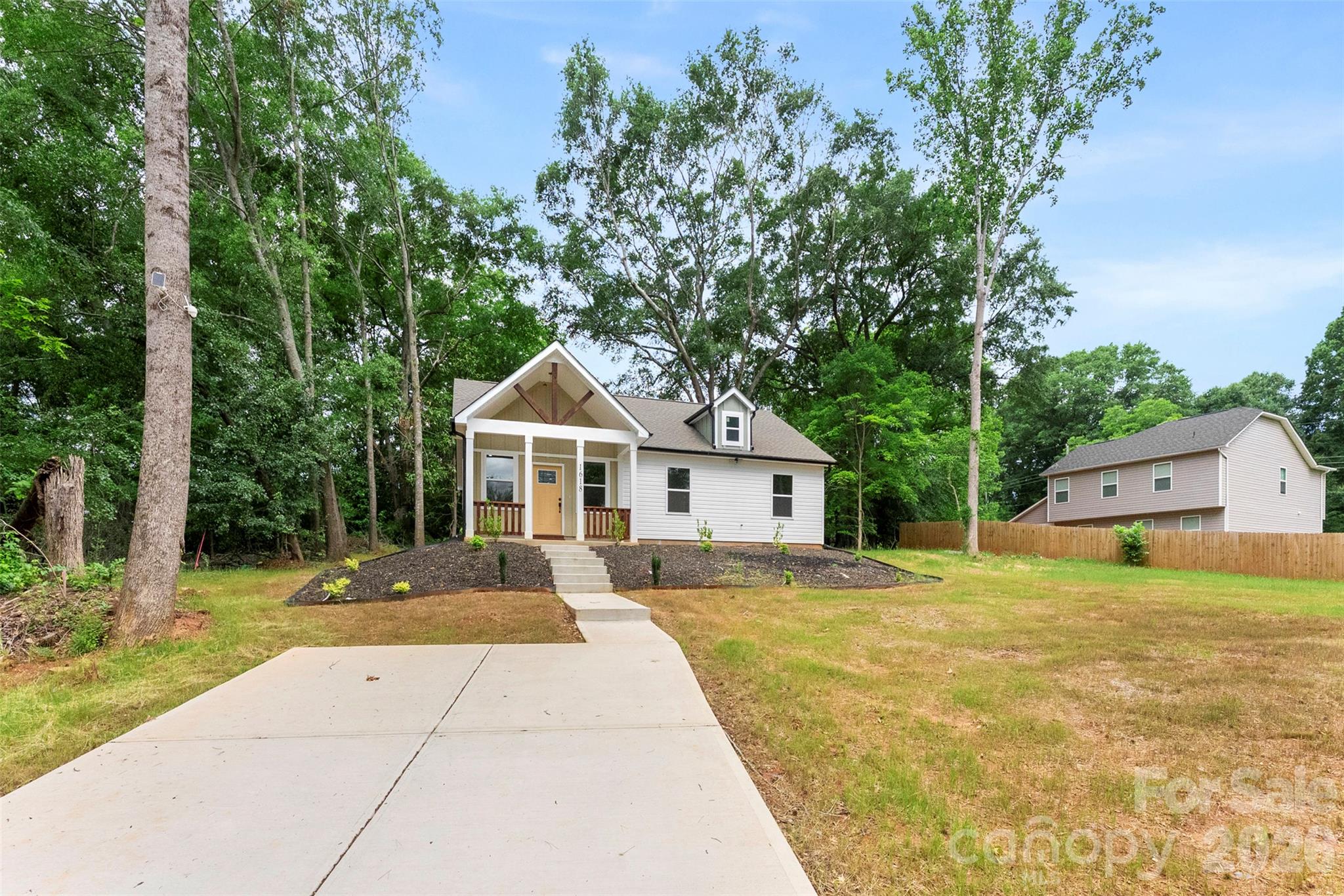 1618 Eaves Road