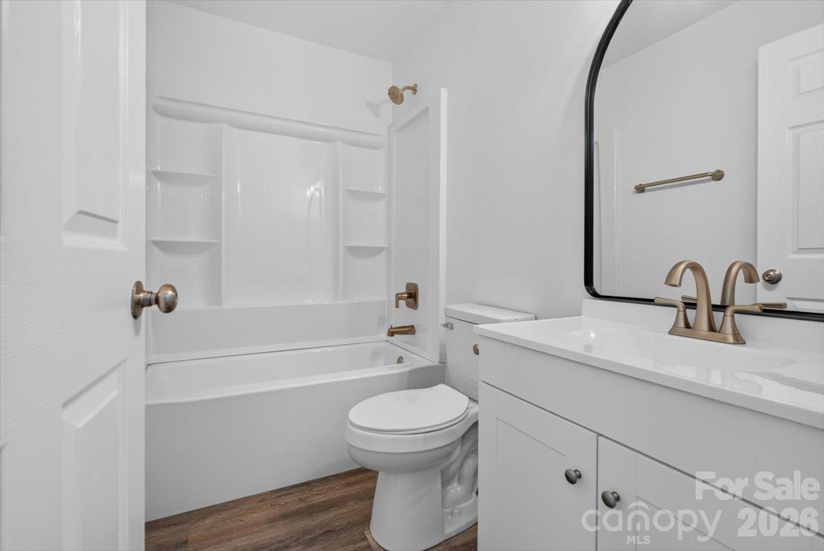 Single Family Residence at 2536 Thornfield Road, Charlotte, photo 27 of 39