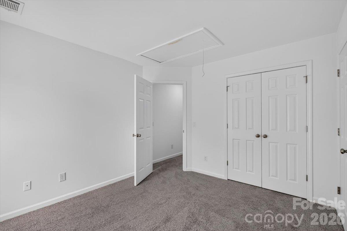 Single Family Residence at 2536 Thornfield Road, Charlotte, photo 29 of 39