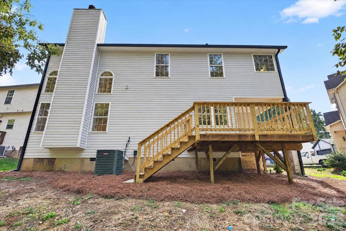 Single Family Residence at 2536 Thornfield Road, Charlotte, photo 35 of 39