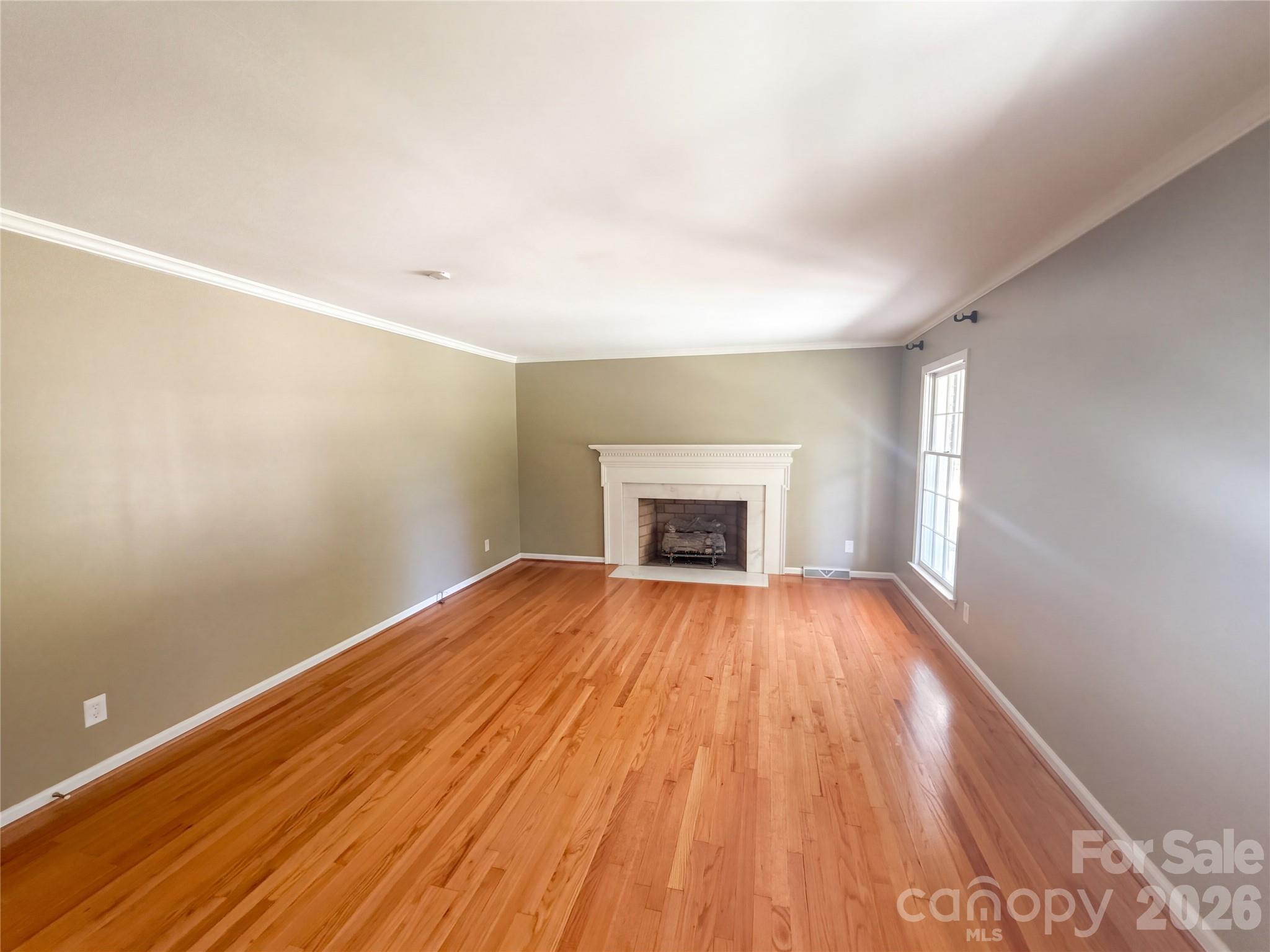 Single Family Residence at 3309 Gardner Park Drive, Gastonia, photo 4 of 16