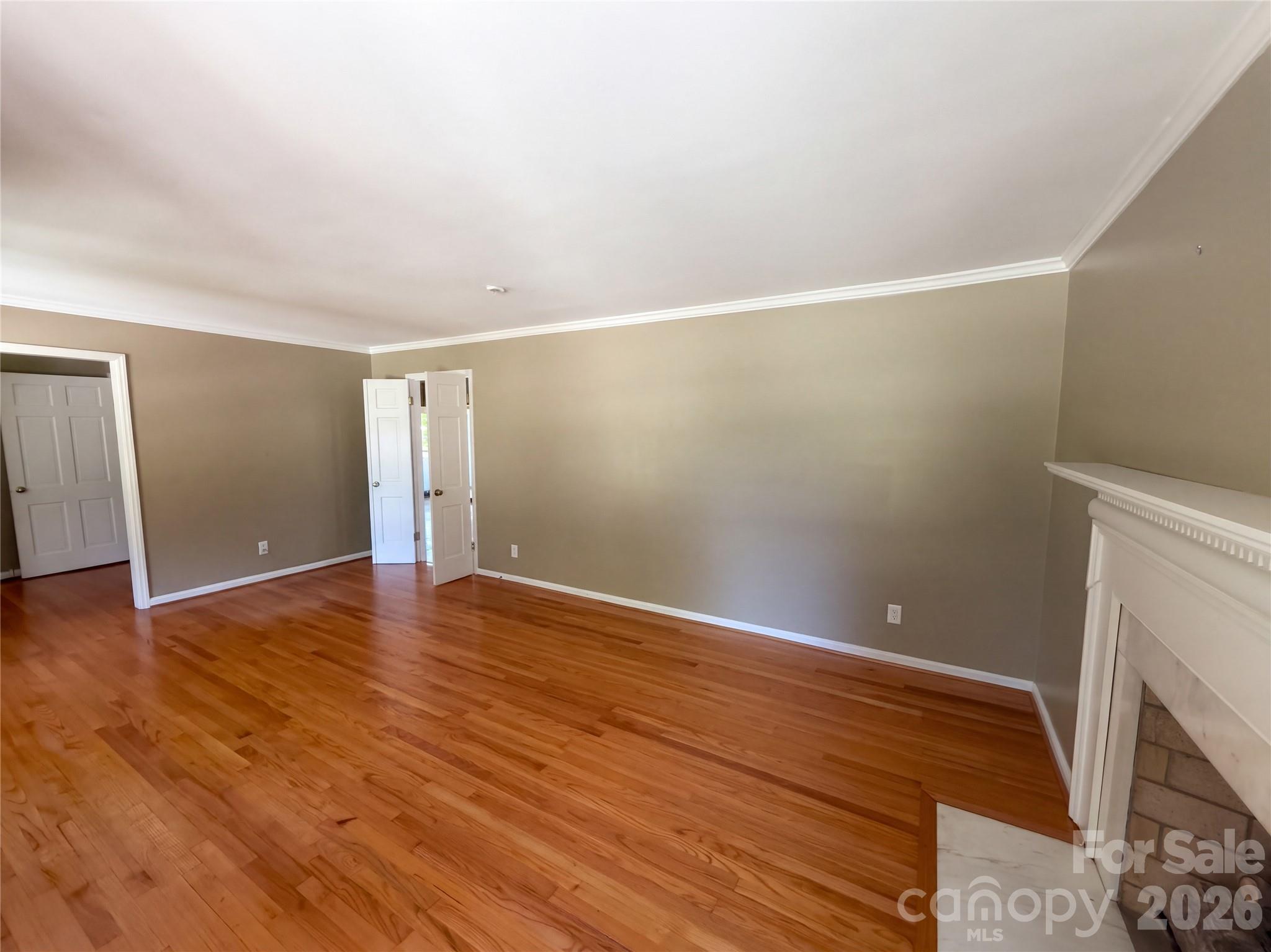 Single Family Residence at 3309 Gardner Park Drive, Gastonia, photo 5 of 16