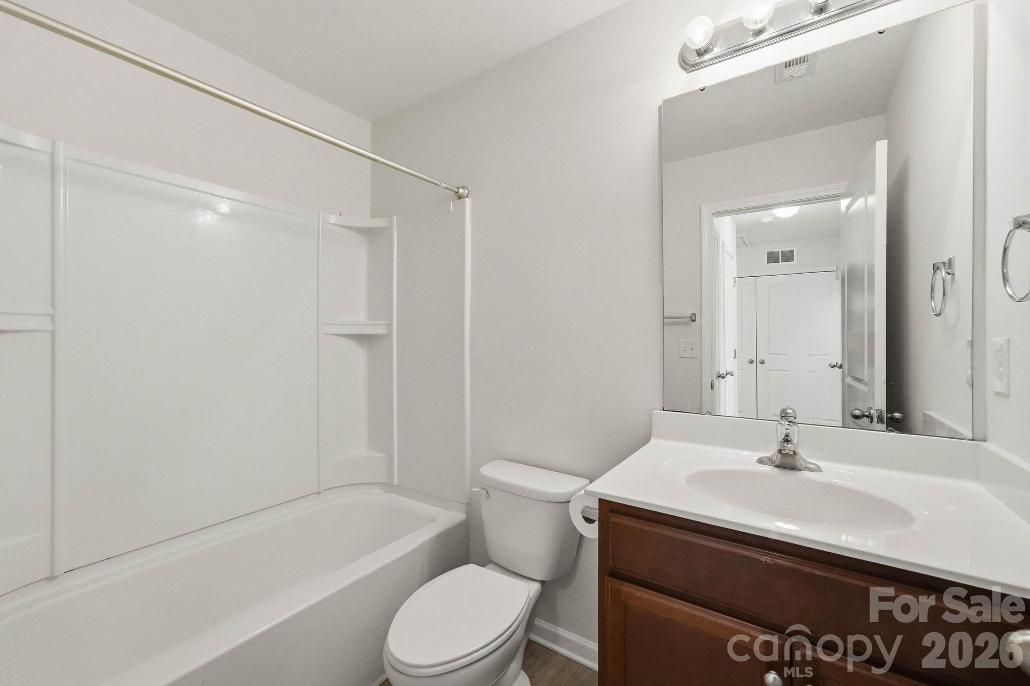 Secondary bath - 9360 Hamel Street, Charlotte