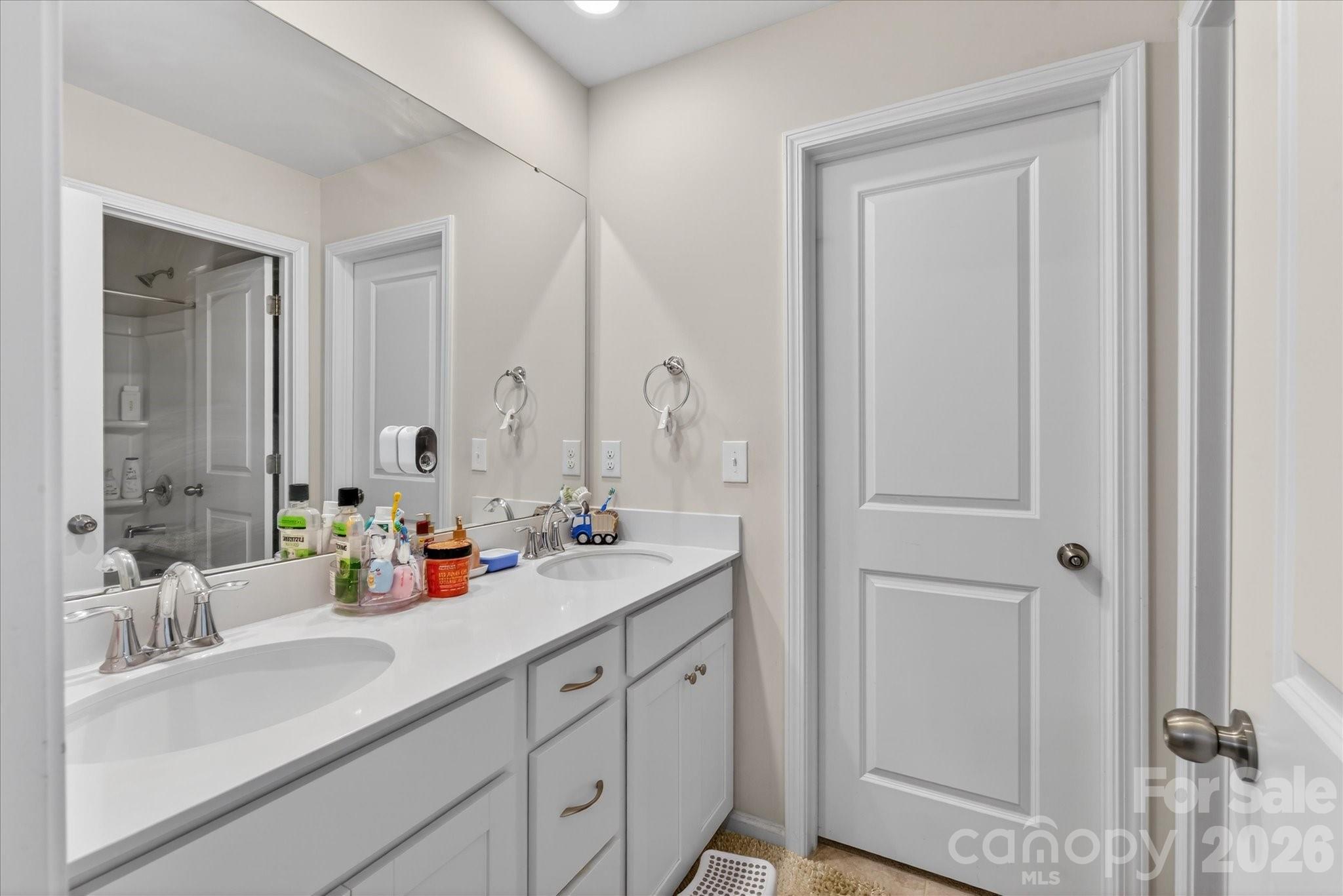 Upstairs Bathroom - 13017 Cinnamon Fern Lane, Mint Hill