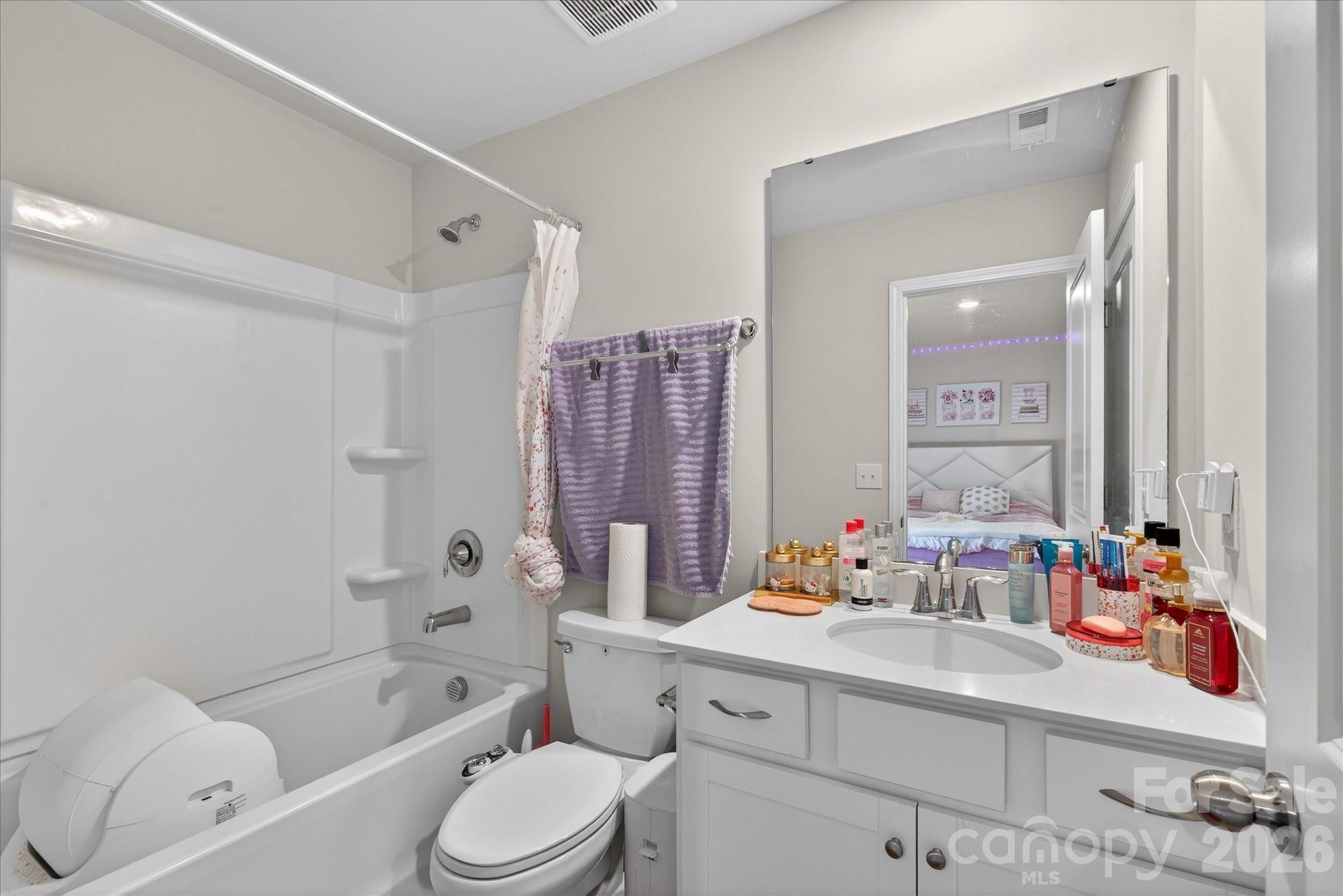 Upstairs Bathroom - 13017 Cinnamon Fern Lane, Mint Hill