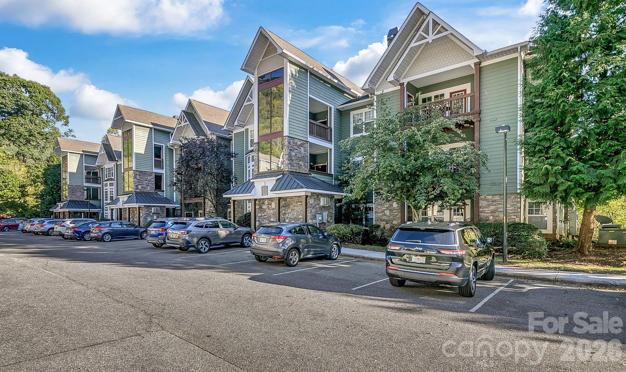 1000 Olde Eastwood Village Boulevard