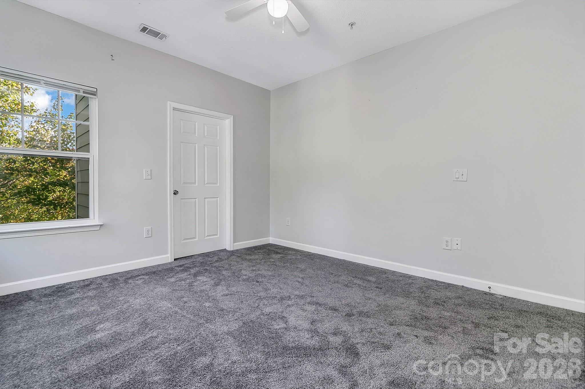 Condominium at 1000 Olde Eastwood Village Boulevard, Asheville, photo 29 of 37
