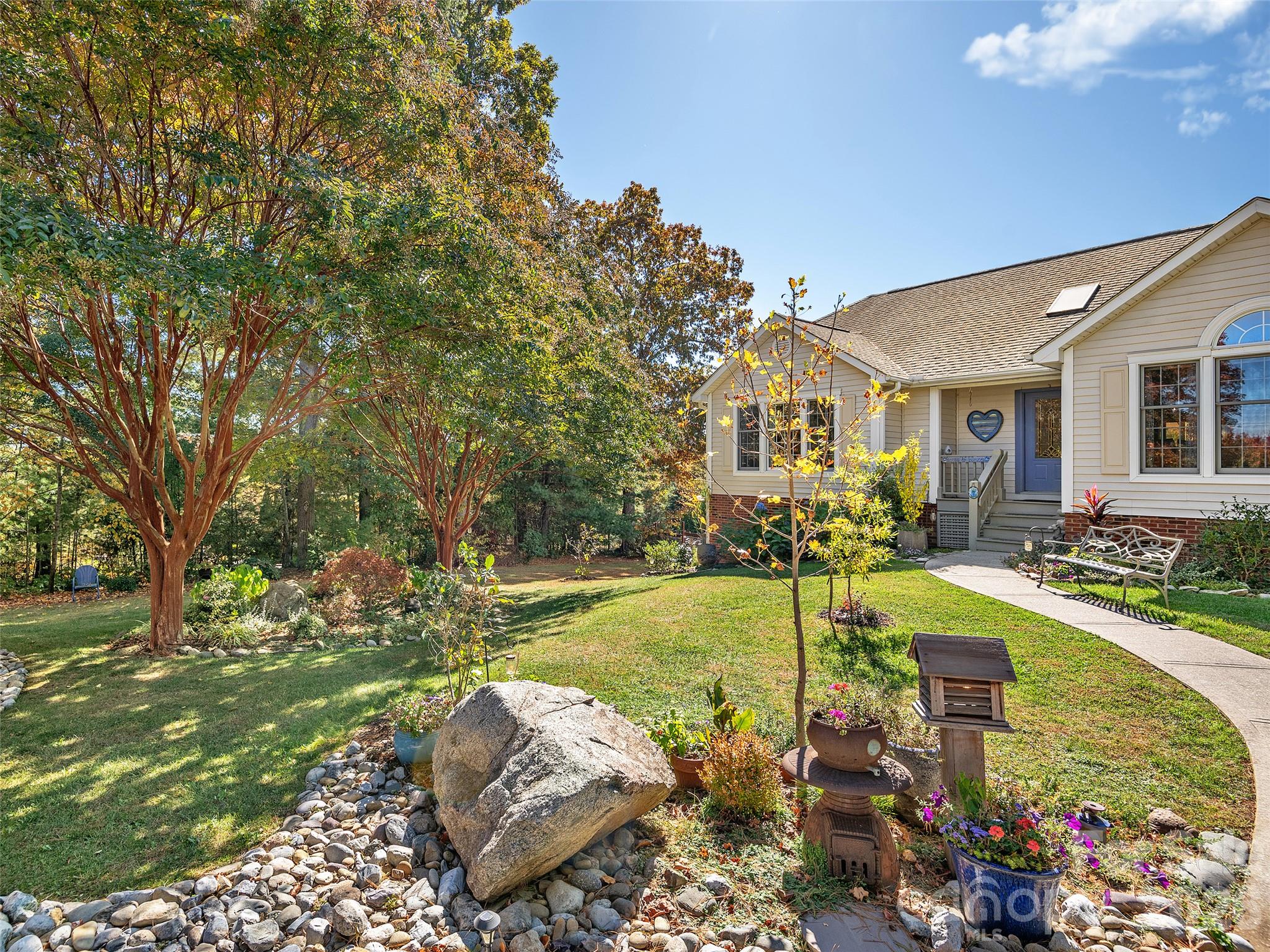Beautifully Landscaped Setting - 23 Old Applewood Lane, Hendersonville