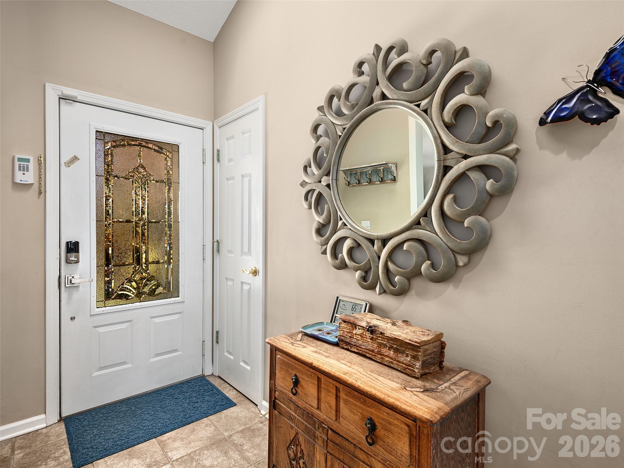Inviting Foyer - 23 Old Applewood Lane, Hendersonville