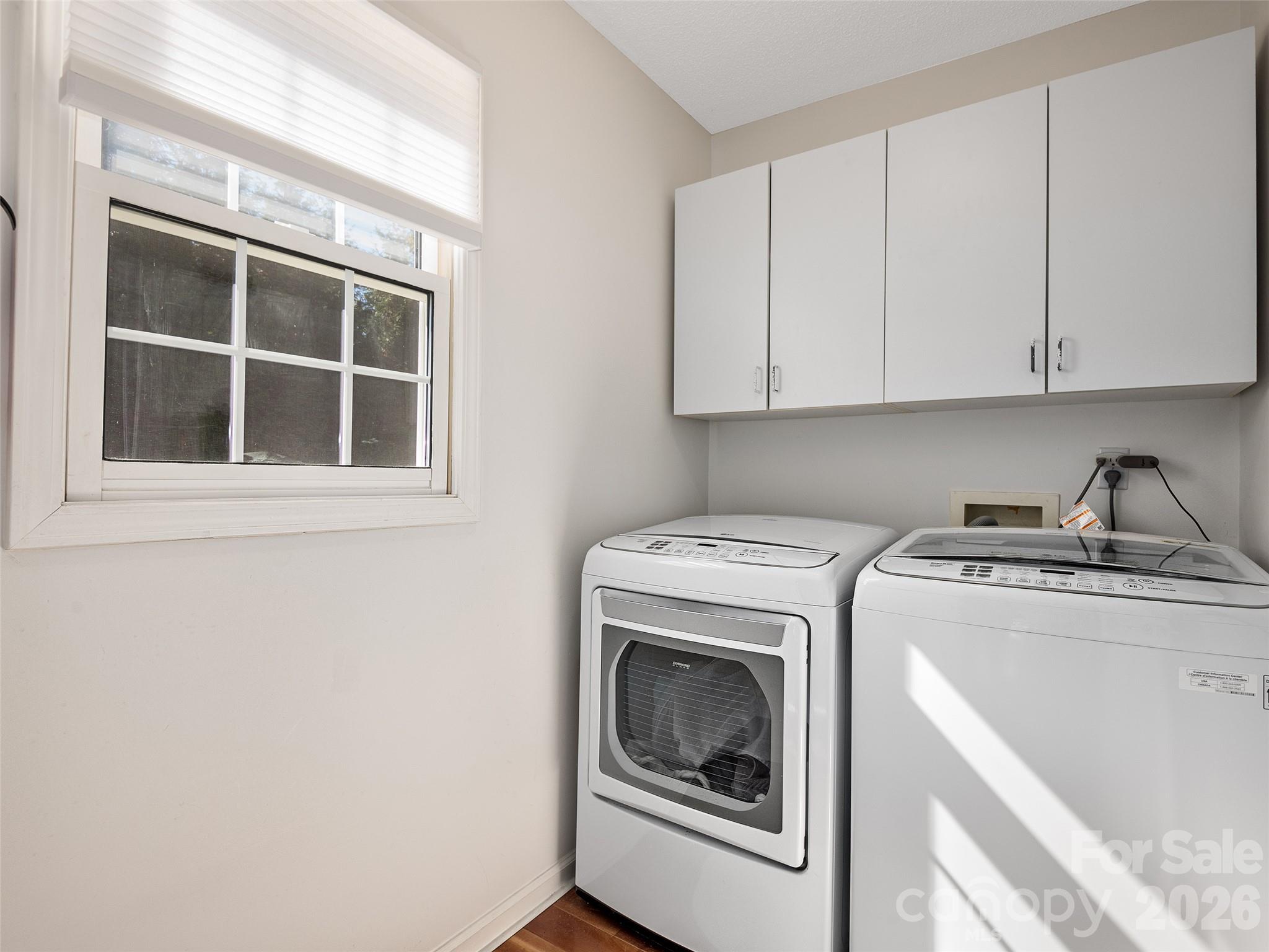 Main-Level Laundry Room - 23 Old Applewood Lane, Hendersonville