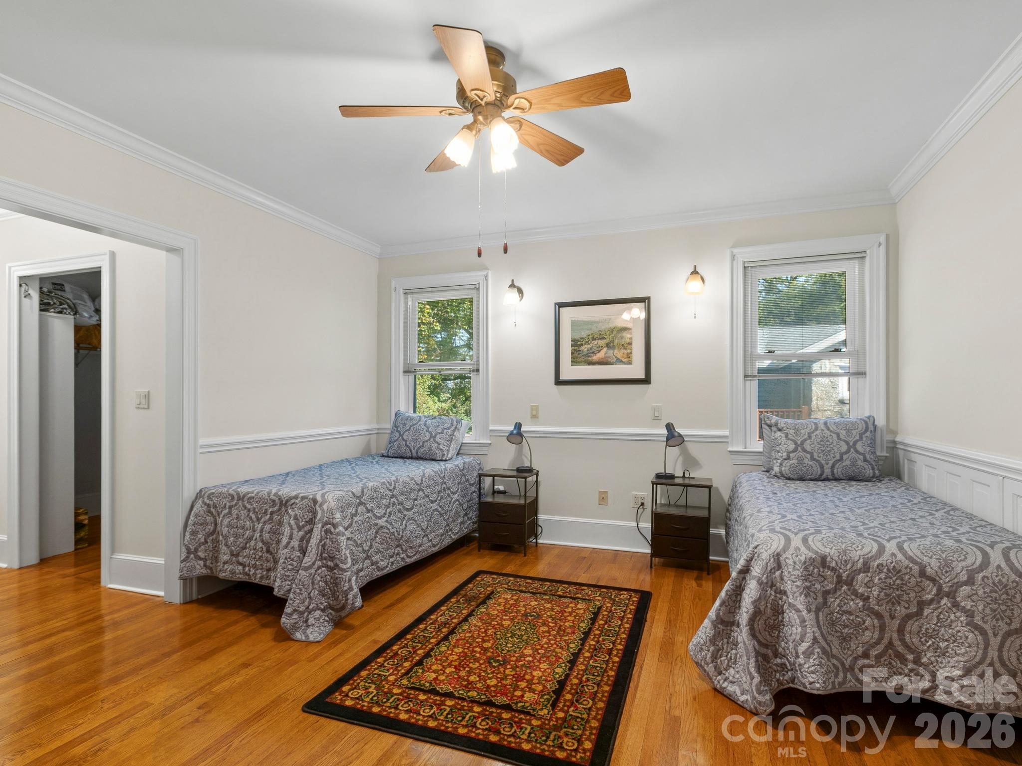 Single Family Residence at 389 Courtland Boulevard, Hendersonville, photo 19 of 47