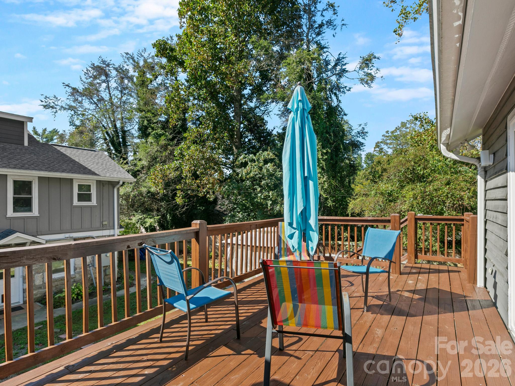 Single Family Residence at 389 Courtland Boulevard, Hendersonville, photo 43 of 47