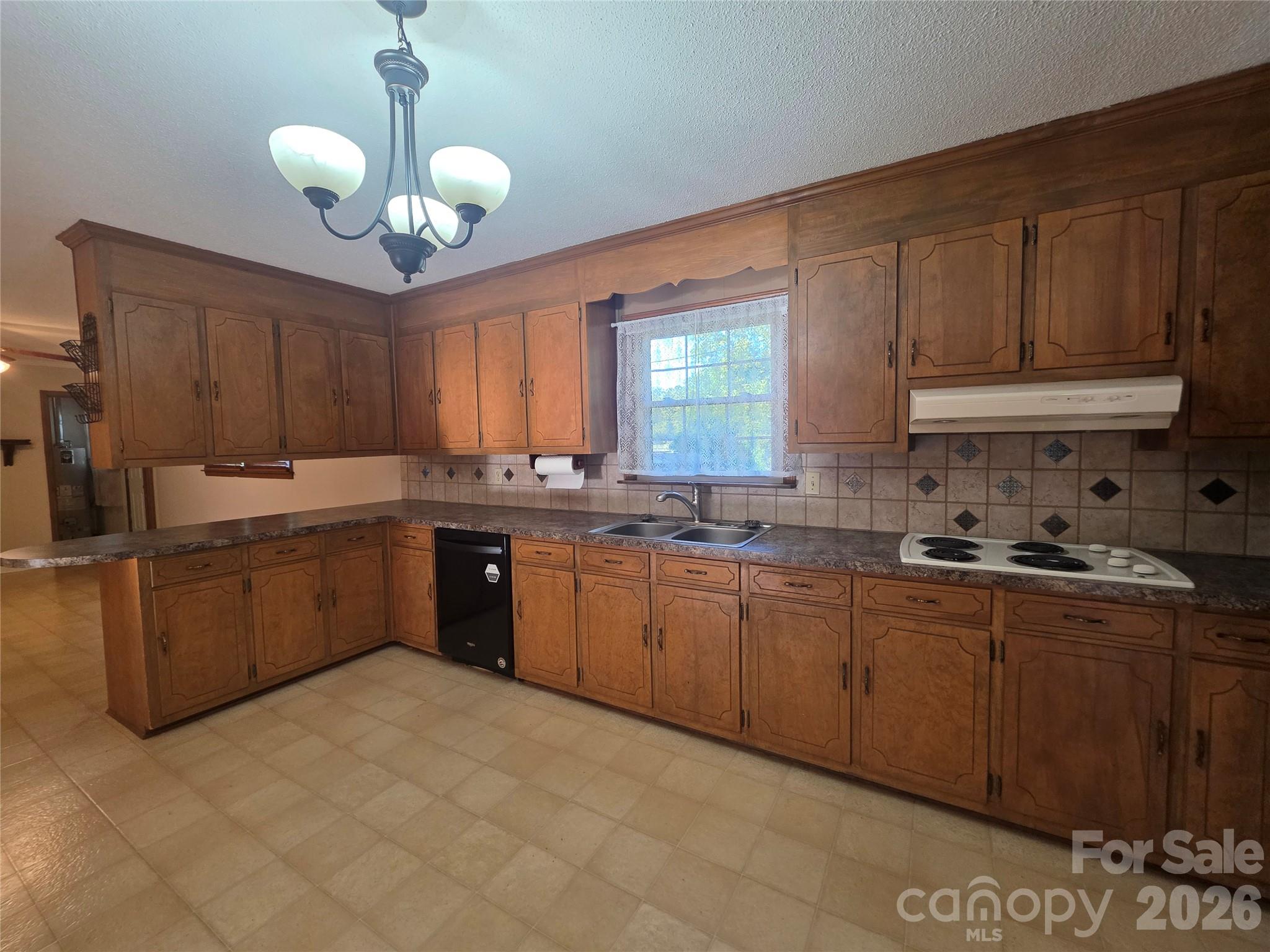 Single Family Residence at 4106 Dallas High Shoals Highway, Dallas, photo 12 of 26